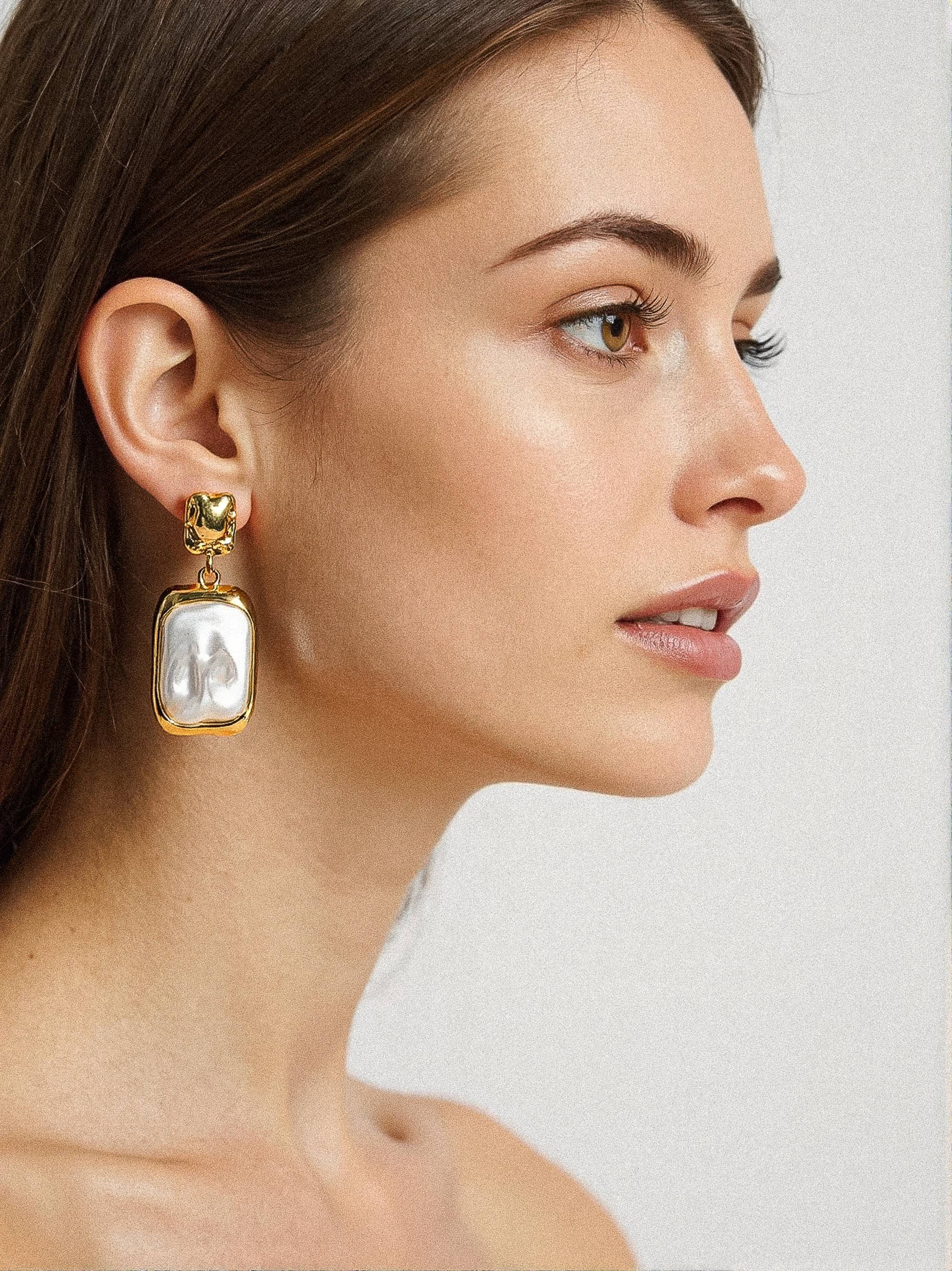 Flânerie by MAIQ - Jacques 18K Gold Non-Tarnish Square Pearl Earring
