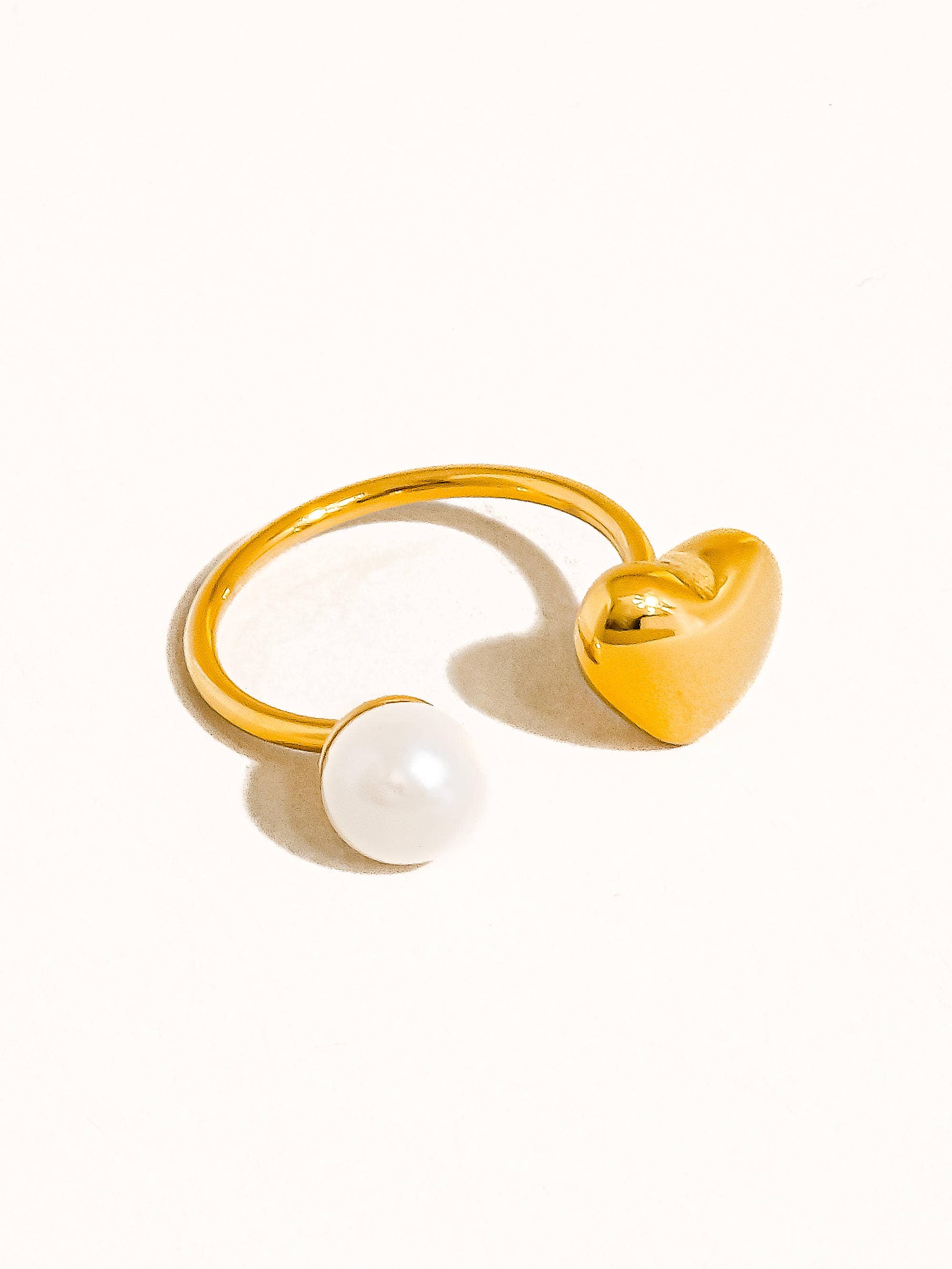 18K Non-Tarnish Pearl Heart Ring