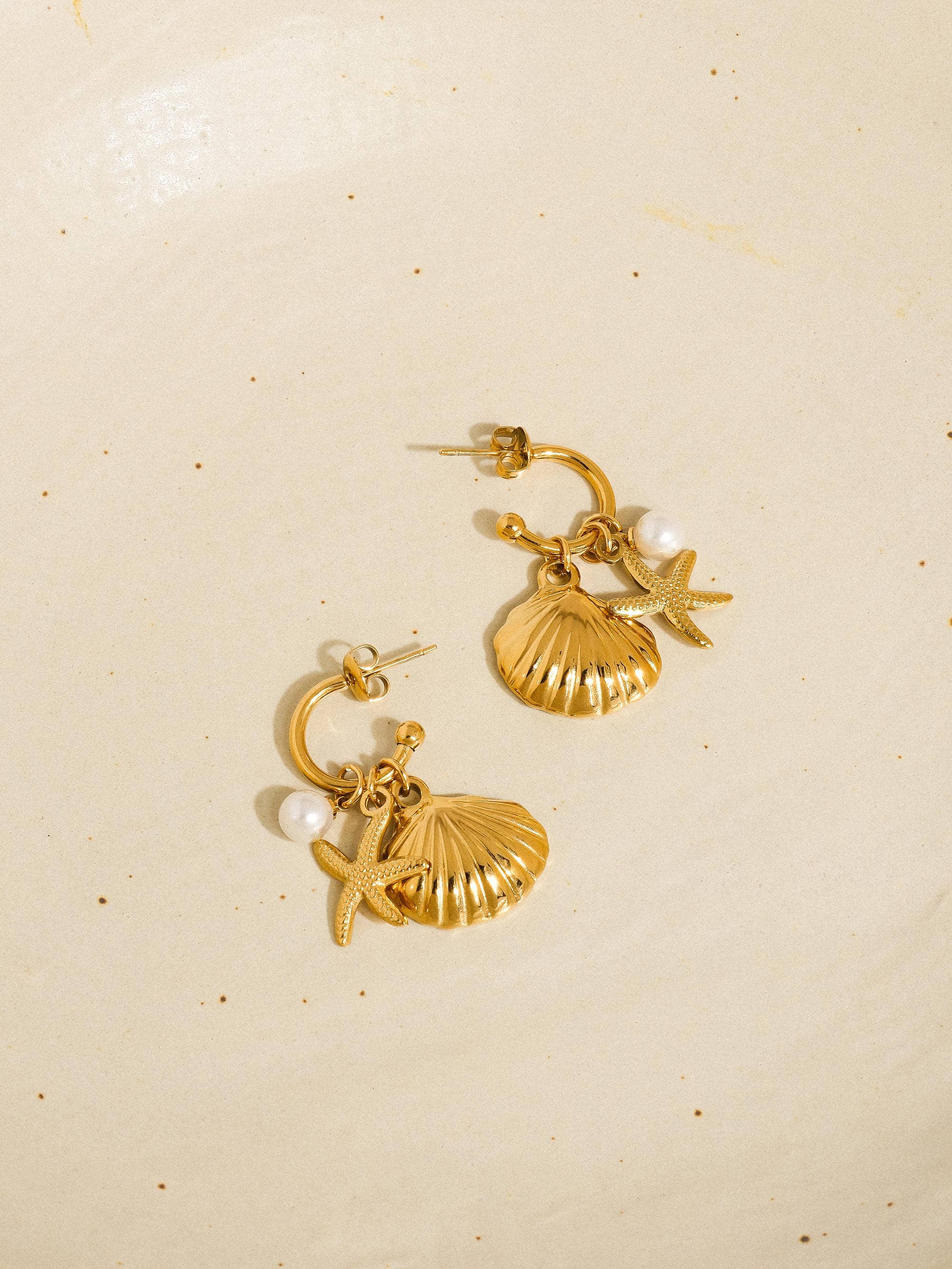 Flânerie by MAIQ - Marlène 18K Gold Non-Tarnish Sea Shell and Star Earring