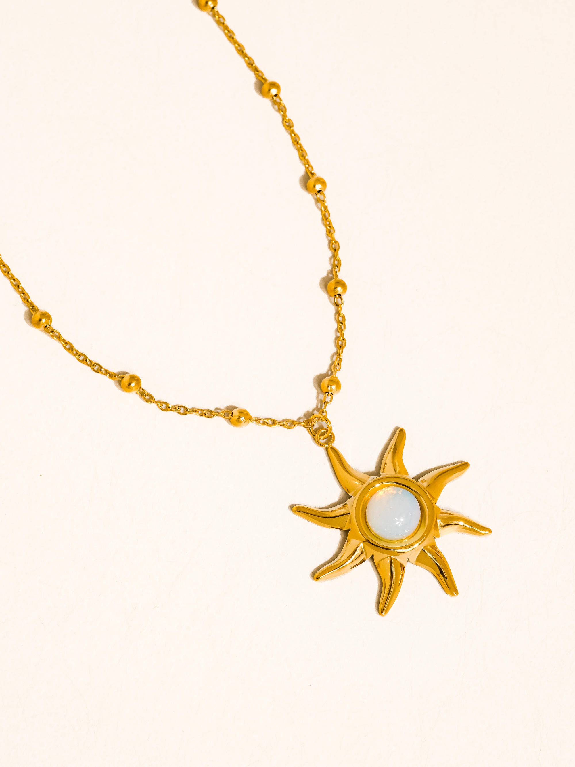 Flânerie by MAIQ - Astoria 18K Gold Non-Tarnish Sun Pendant Chain Necklace