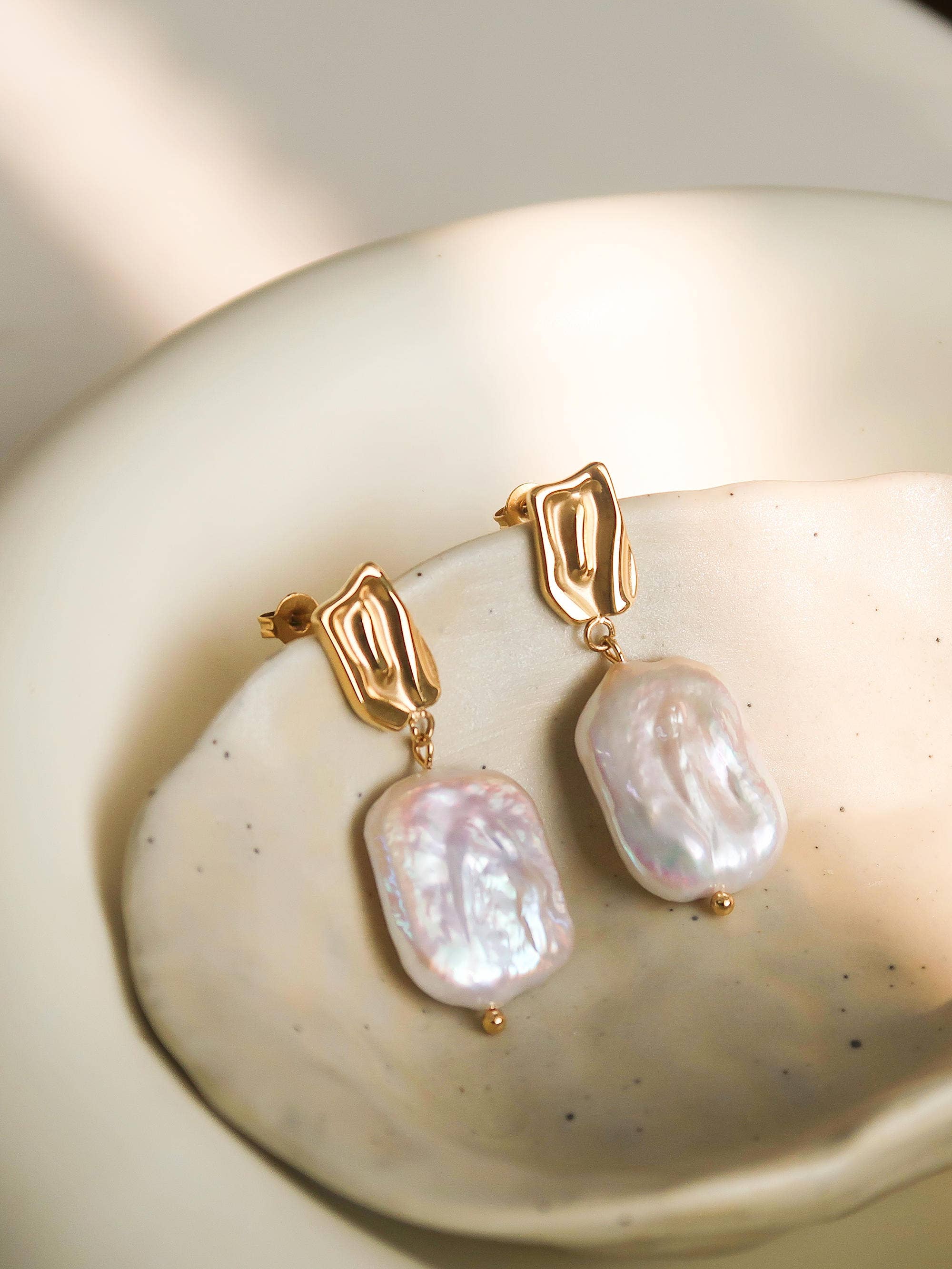 Flânerie by MAIQ - Charis Non-Tarnish Baroque Pearl Gold Earring