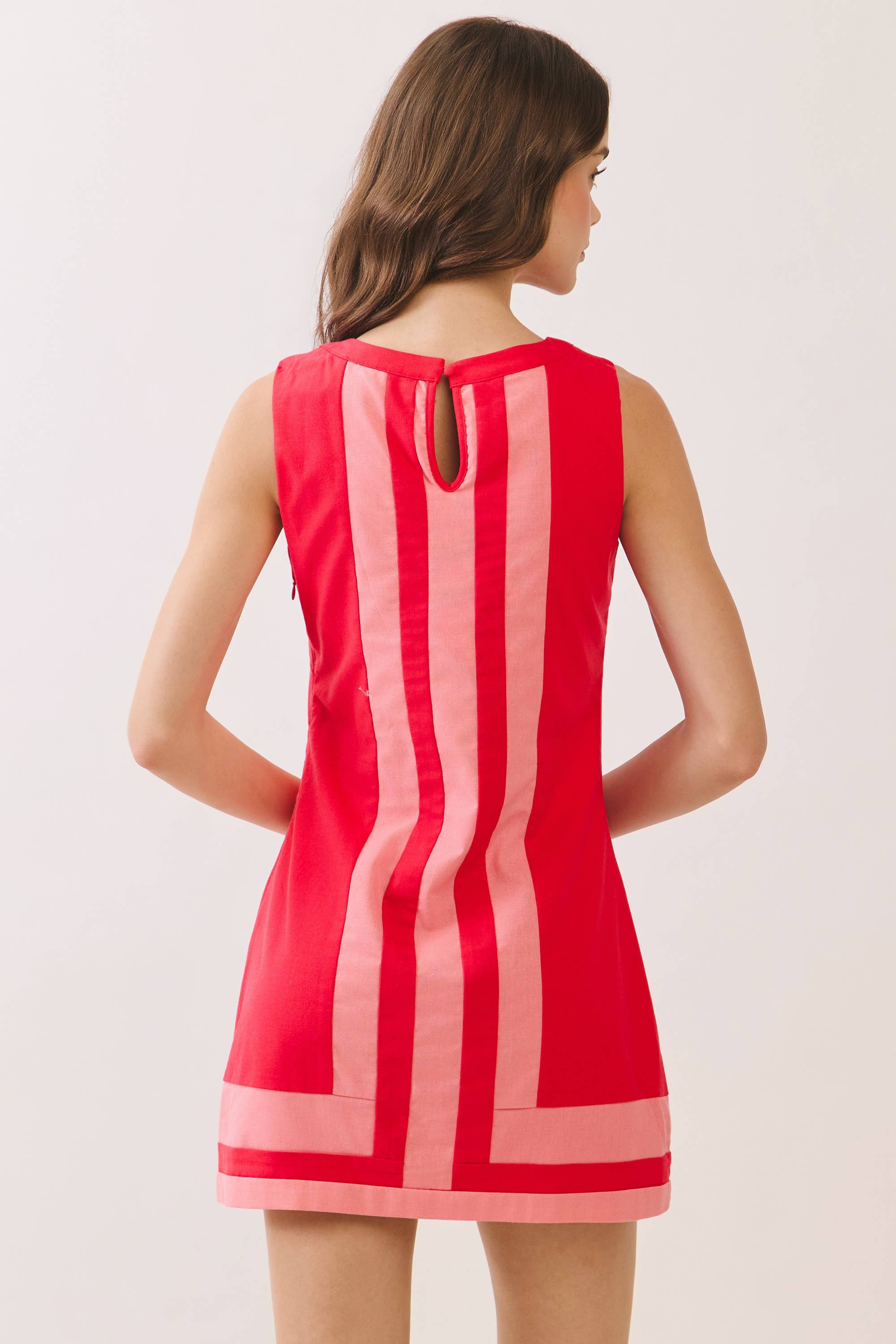 TCEC - CD06979-Bold Contrast Stripe Sleeveless Mini Dress