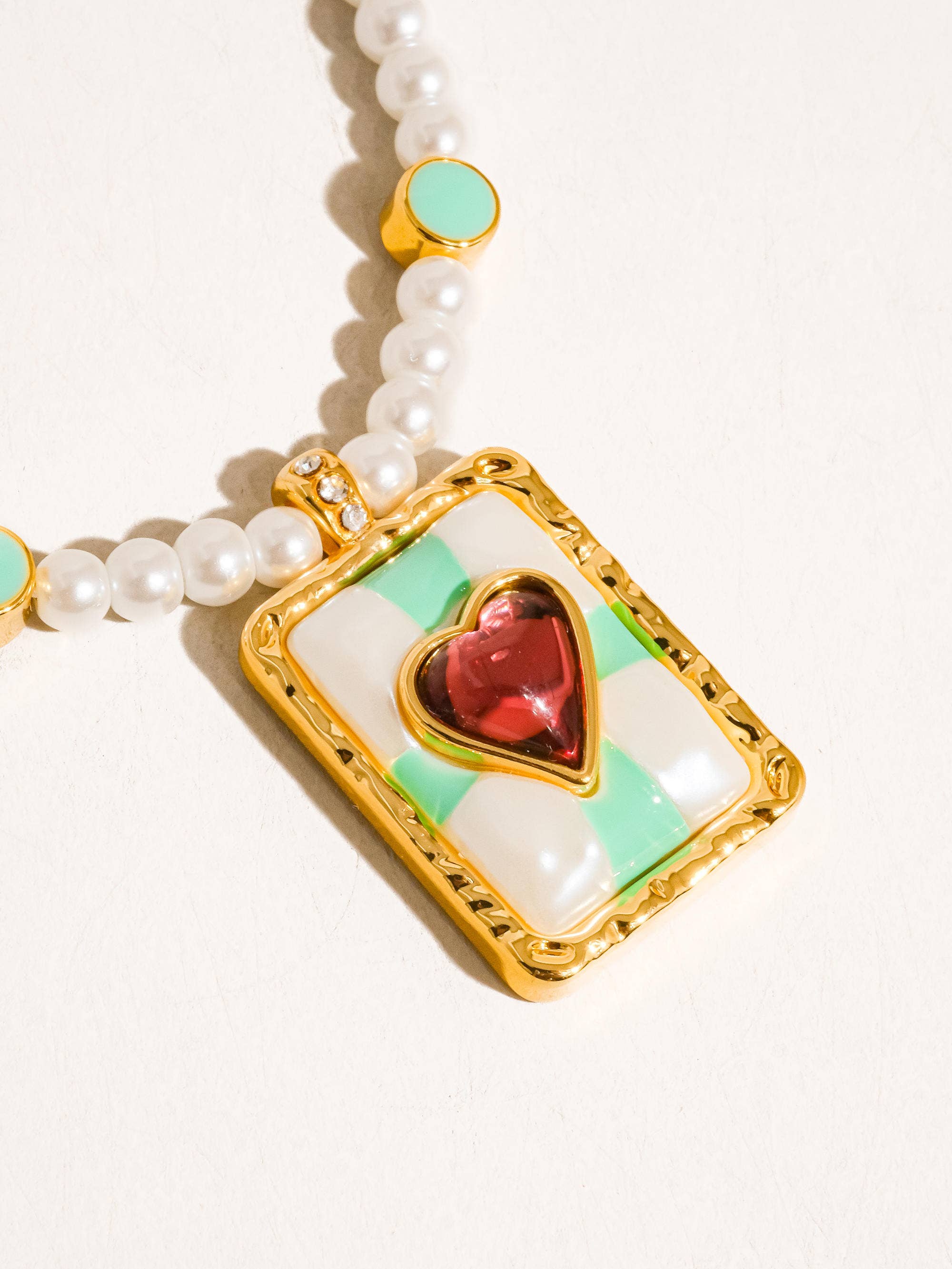 Flânerie by MAIQ - Clementine 18K Gold Vintage Pearl Heart Necklace