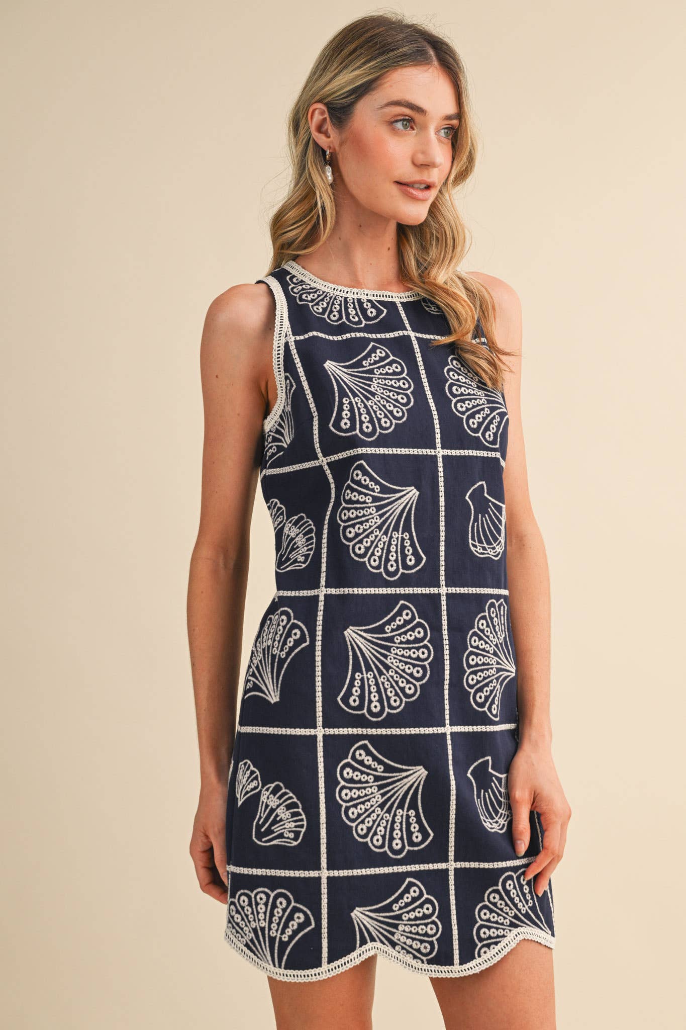 &MERCI - EMBROIDERED SHELLS A LINE MINI DRESS MDR4919