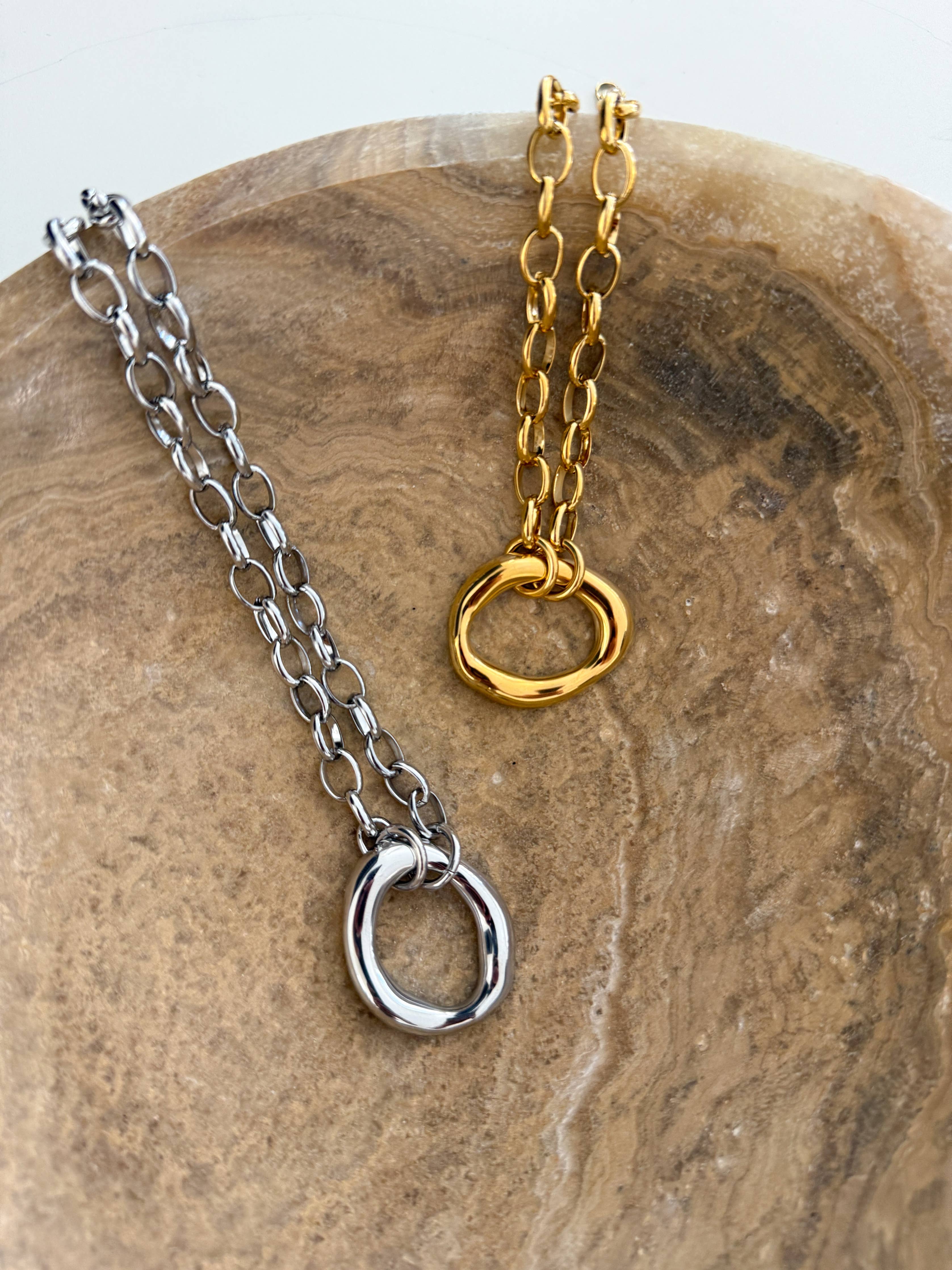 CHANSUTTPEARLS - THE SCOTTY NECKLACE