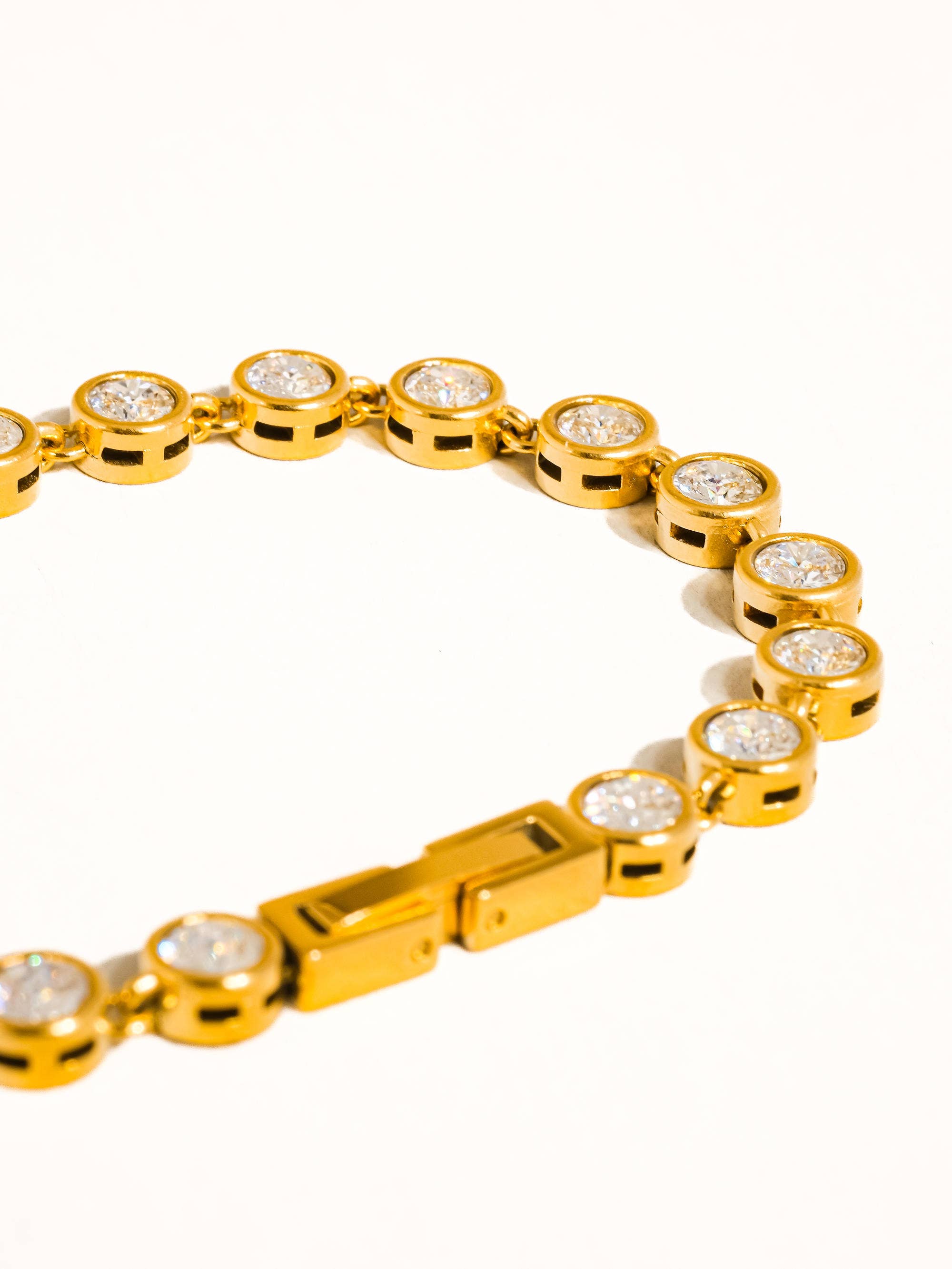 Round Rhinestone Bracelet- Non Tarnish