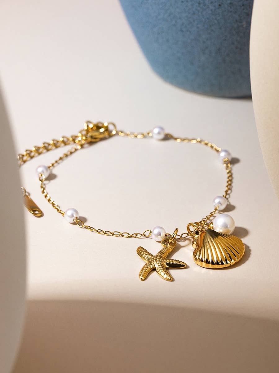 Flânerie by MAIQ - Capella 18K Gold Seashell & Sea Star Pearl Necklace