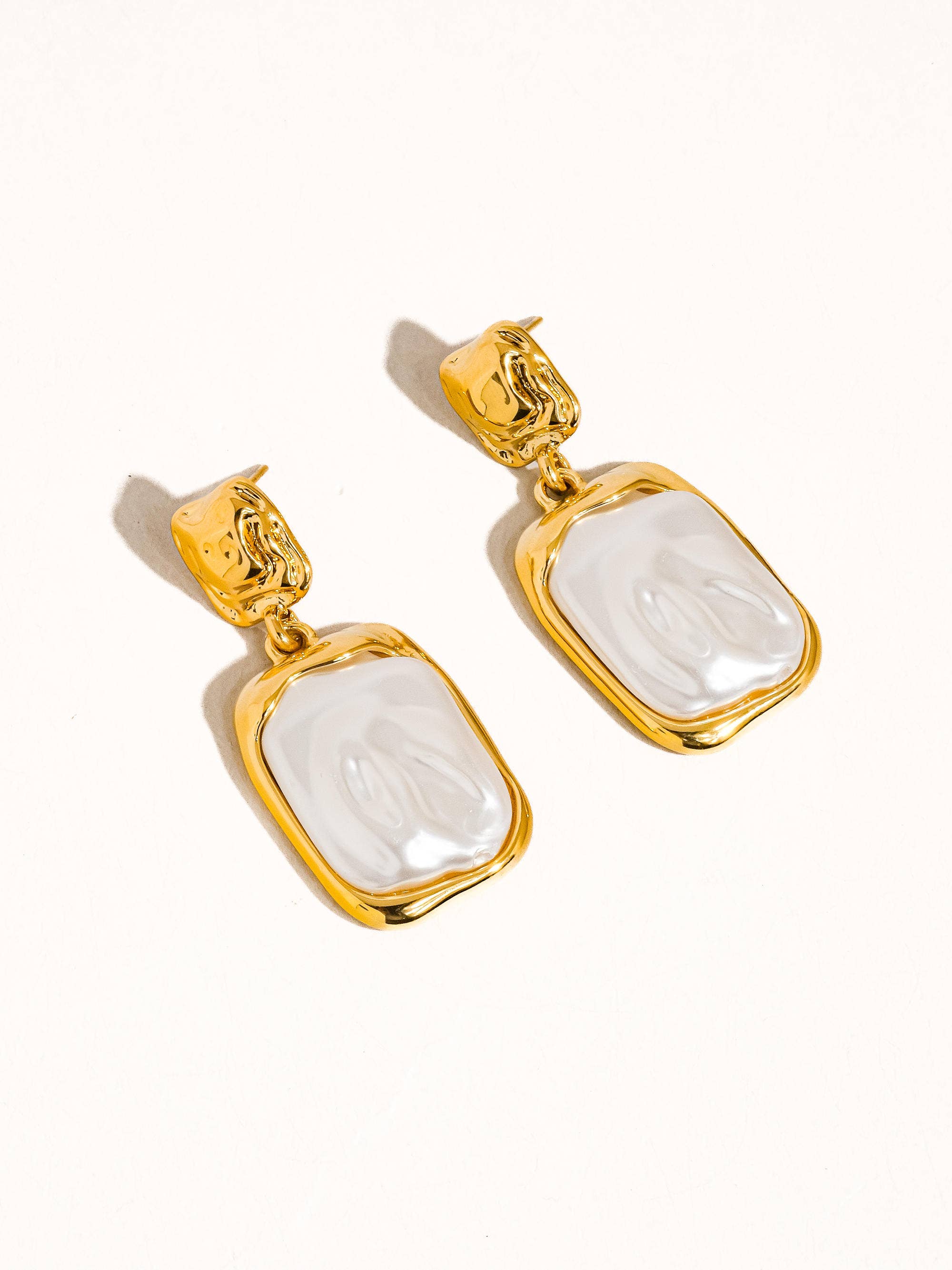 Flânerie by MAIQ - Jacques 18K Gold Non-Tarnish Square Pearl Earring