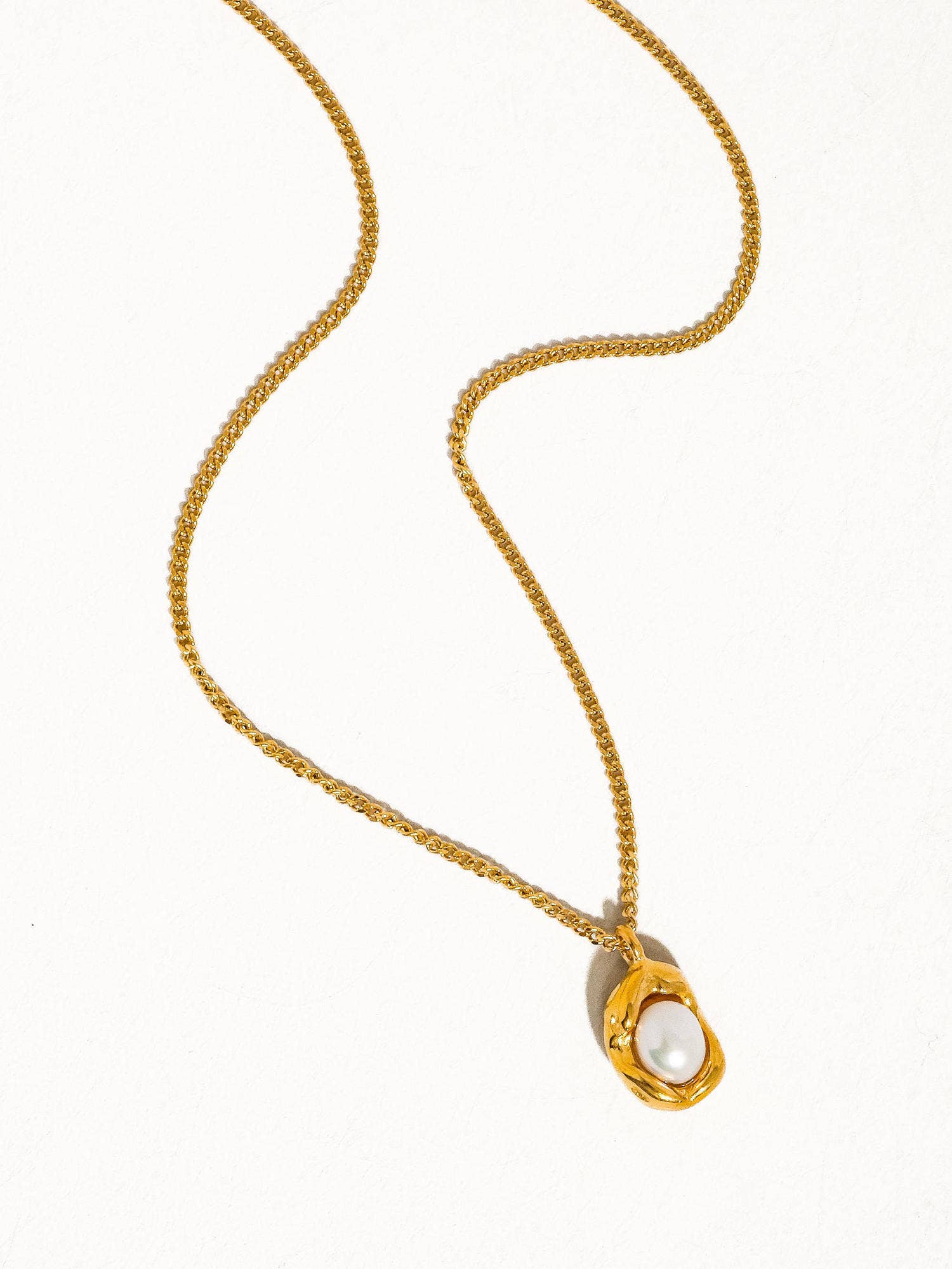 Flânerie by MAIQ - Zakai Non-Tarnish Natural Pearl Round Necklace