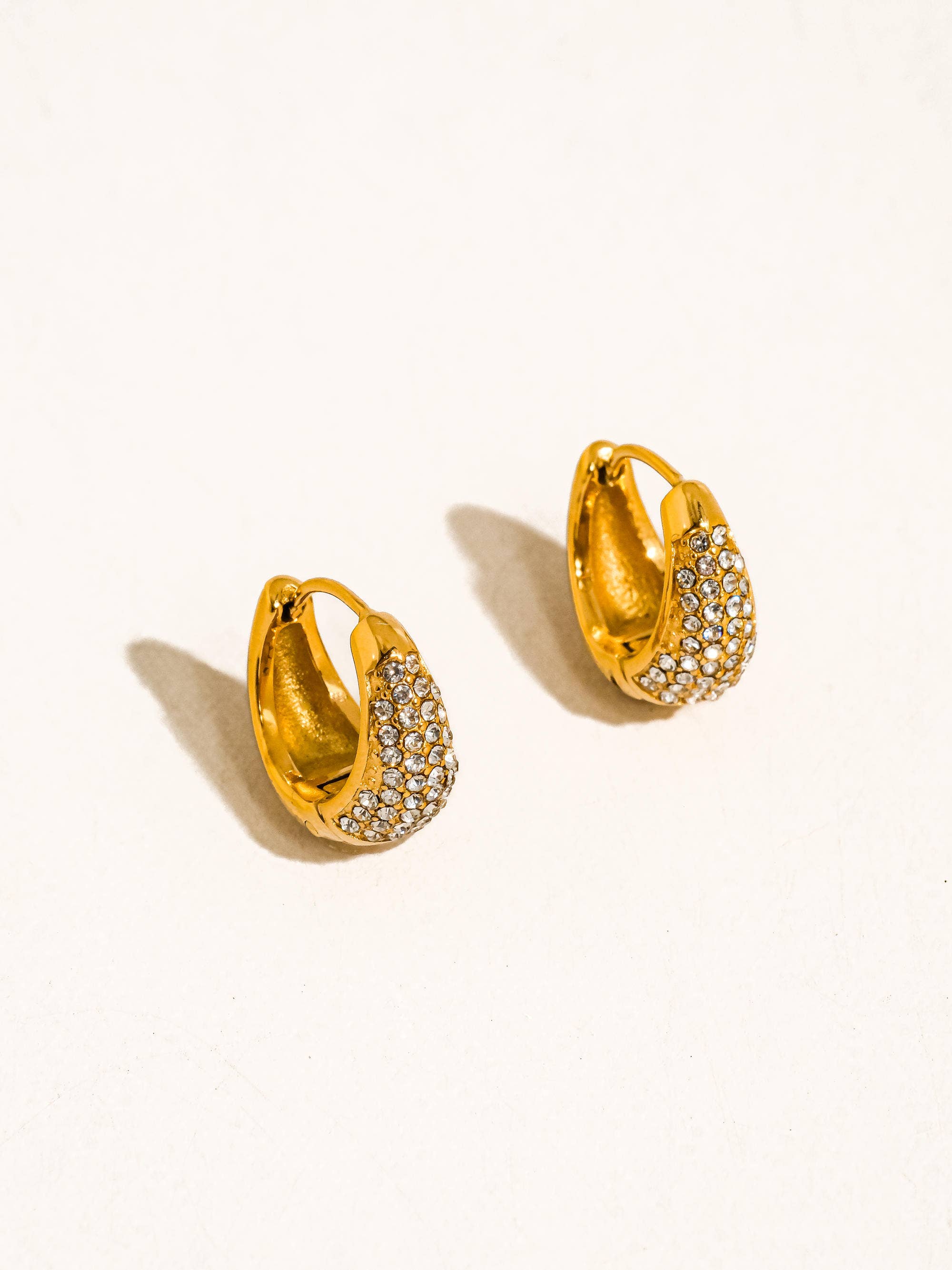 Flânerie by MAIQ - Aurven 18K Gold Non-Tarnish Crystal Teardrop Hoop Earrings