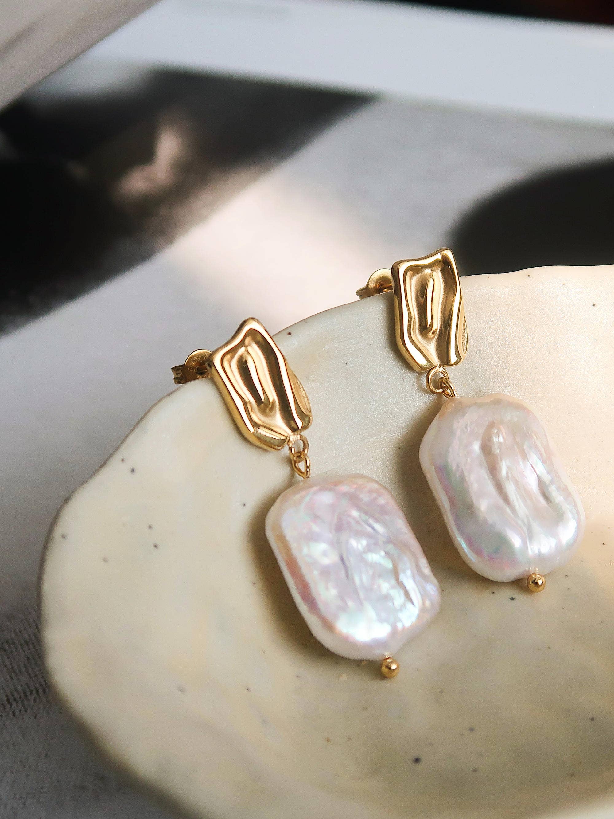 Flânerie by MAIQ - Charis Non-Tarnish Baroque Pearl Gold Earring