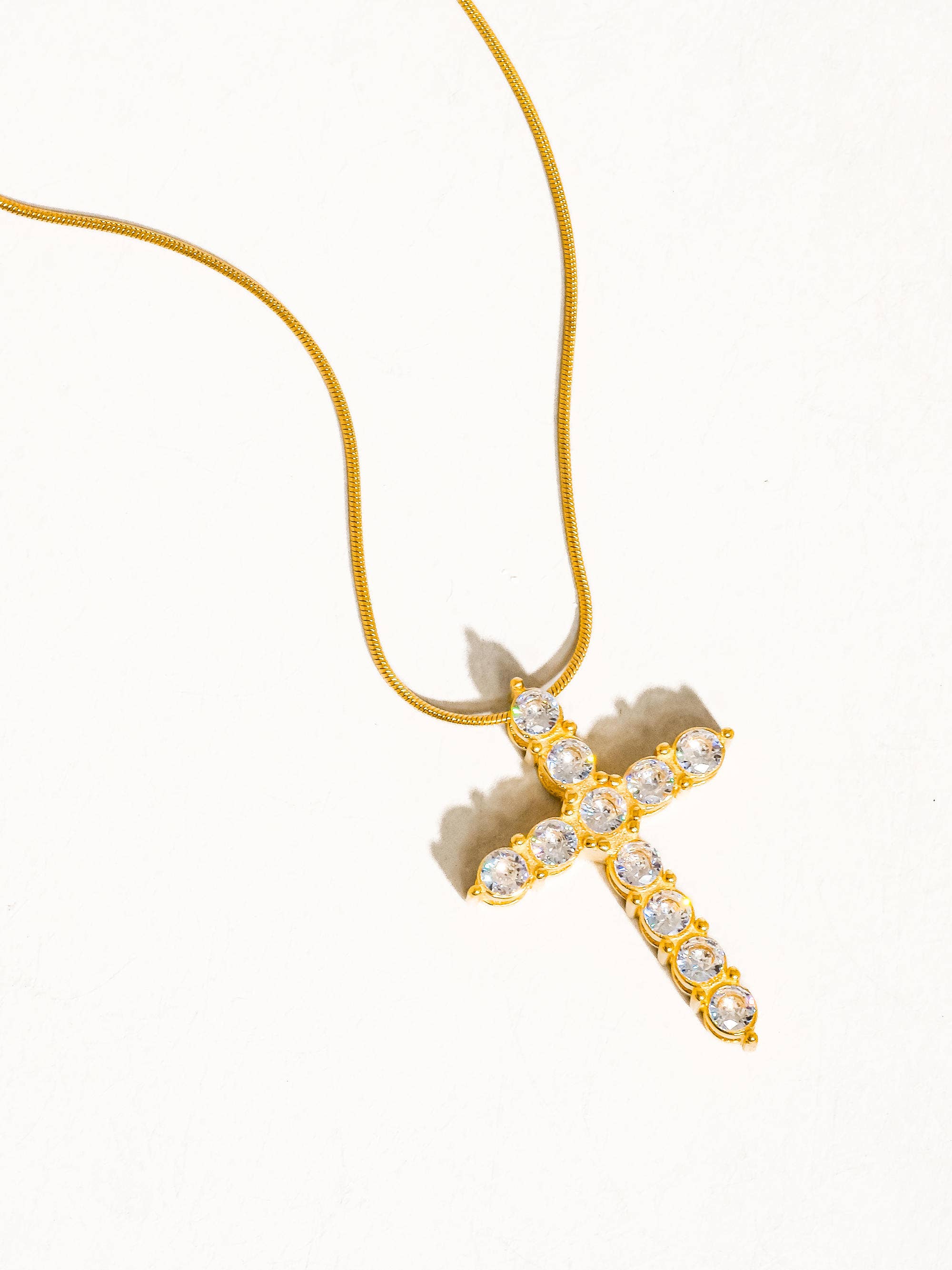Flânerie by MAIQ - Raeven 18K Gold Non-Tarnish CZ Cross Necklace
