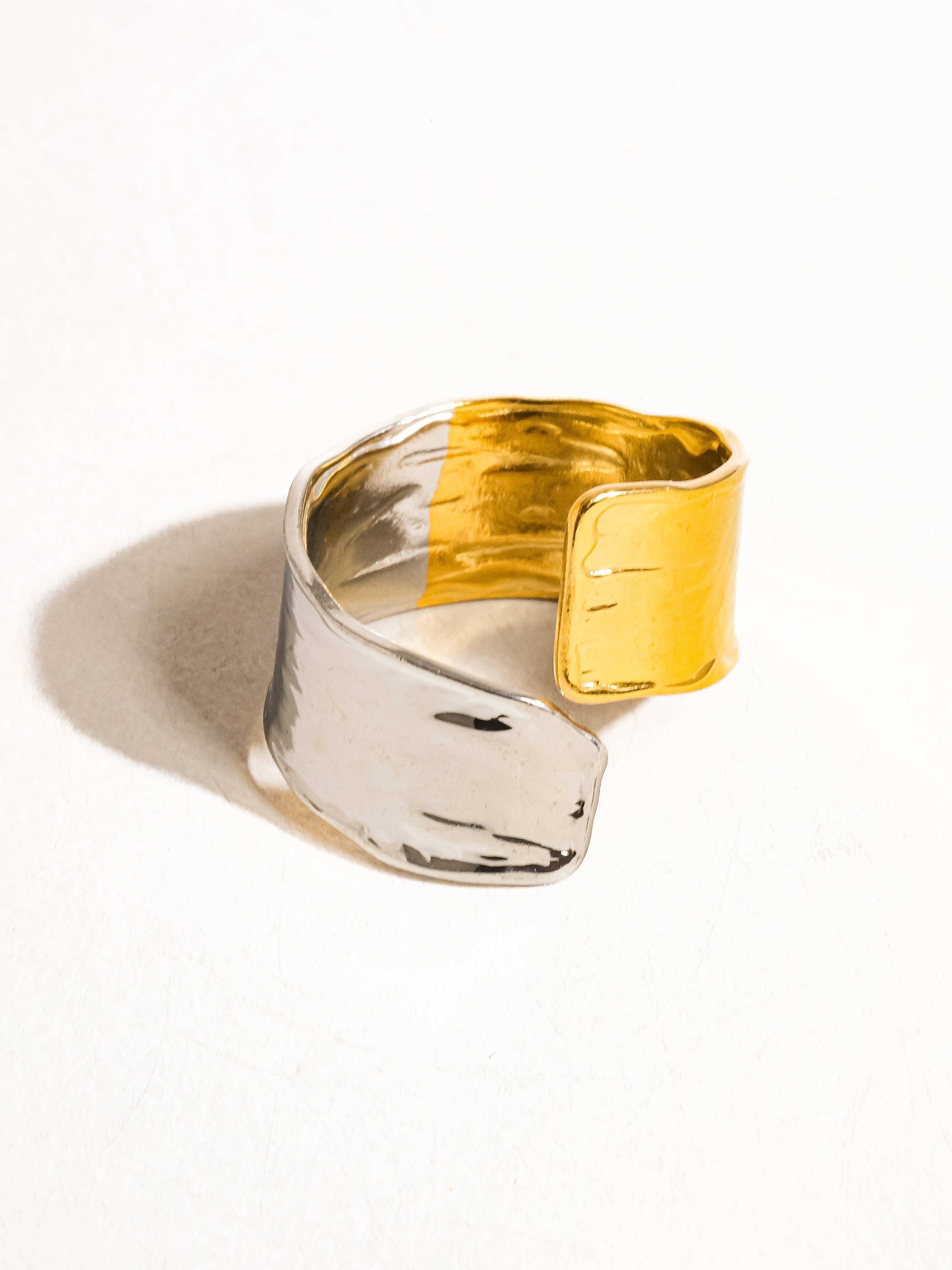 Flânerie by MAIQ - Emmy 18K Gold Non-Tarnish Textured Open Ring