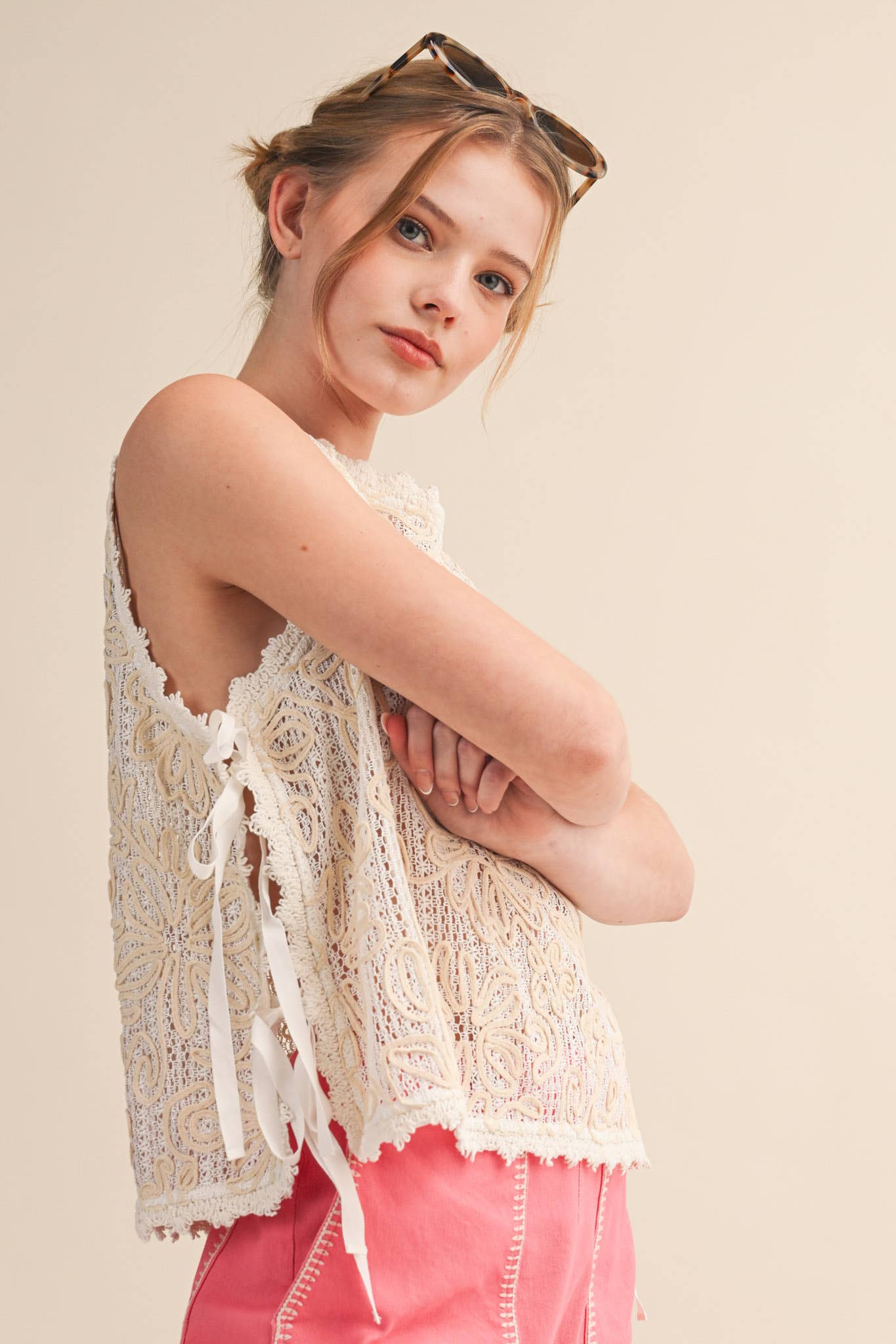 &MERCI - FLORAL CROCHET TANK WITH SIDE TYING DETAIL MTP4770