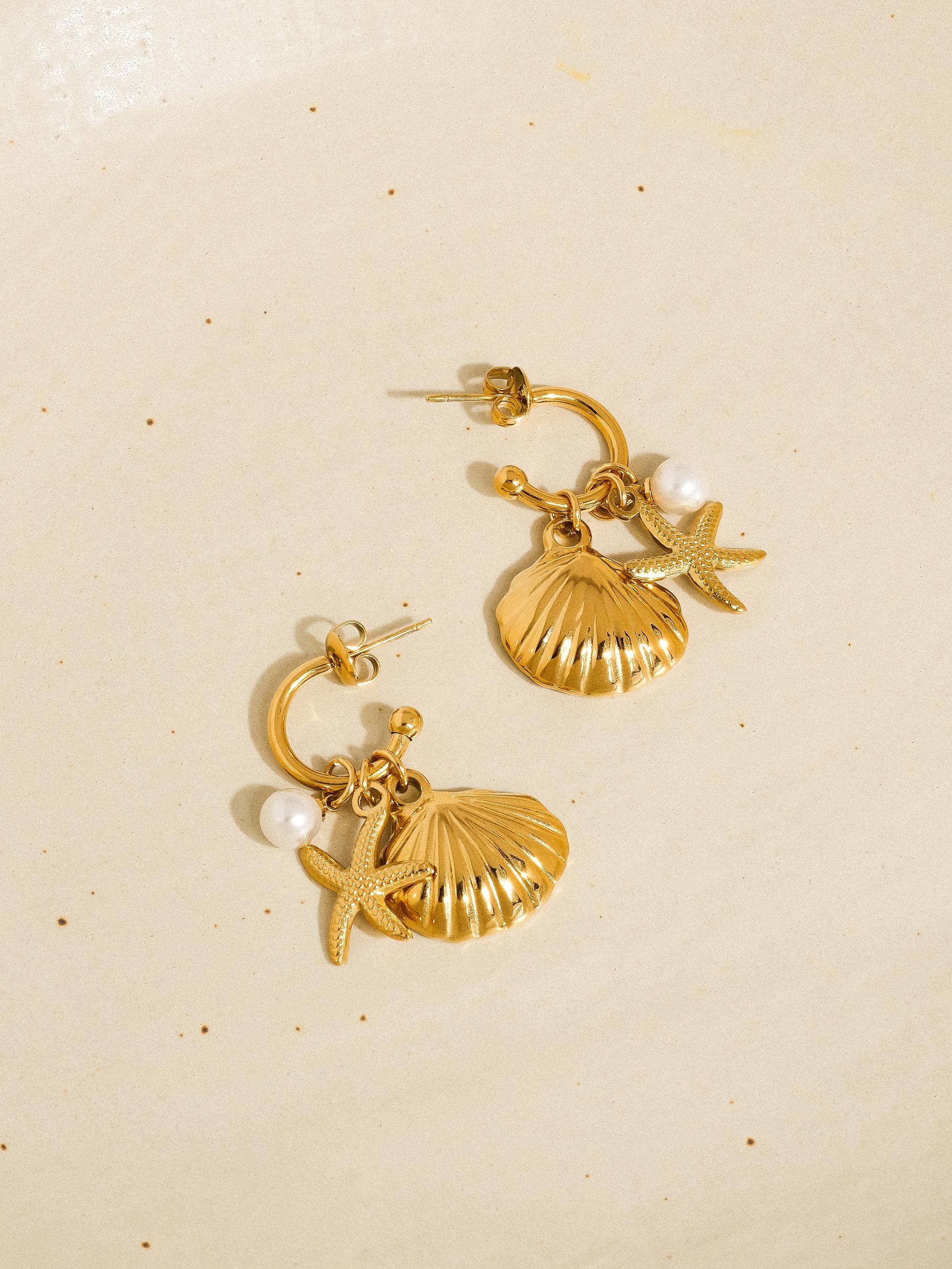 Flânerie by MAIQ - Marlène 18K Gold Non-Tarnish Sea Shell and Star Earring