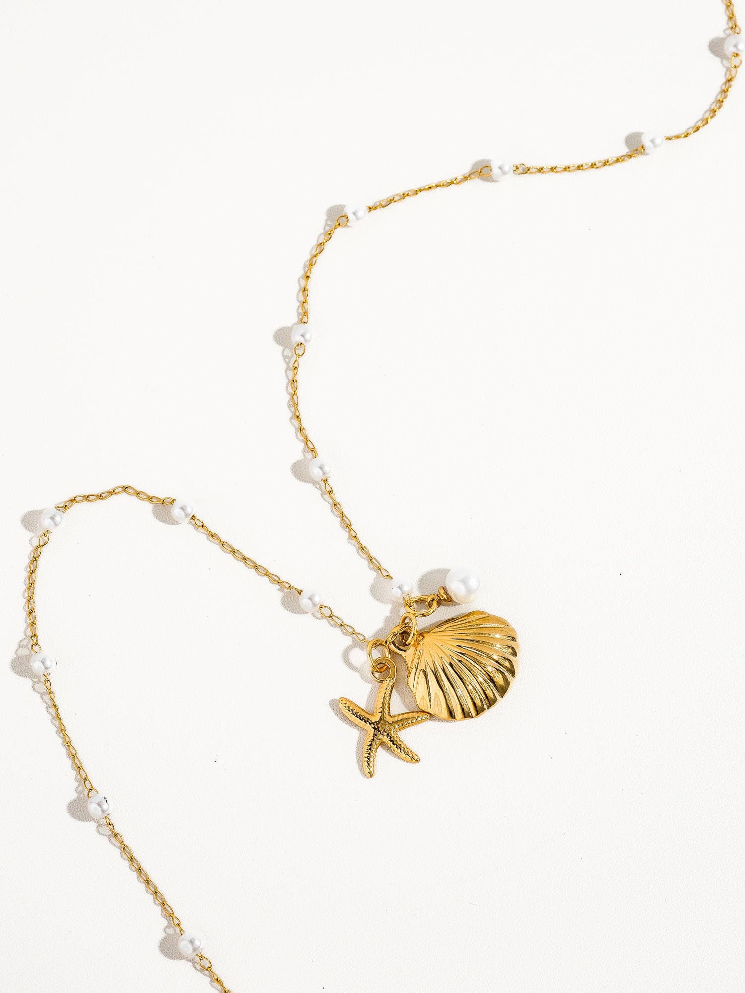 Flânerie by MAIQ - Capella 18K Gold Seashell & Sea Star Pearl Necklace