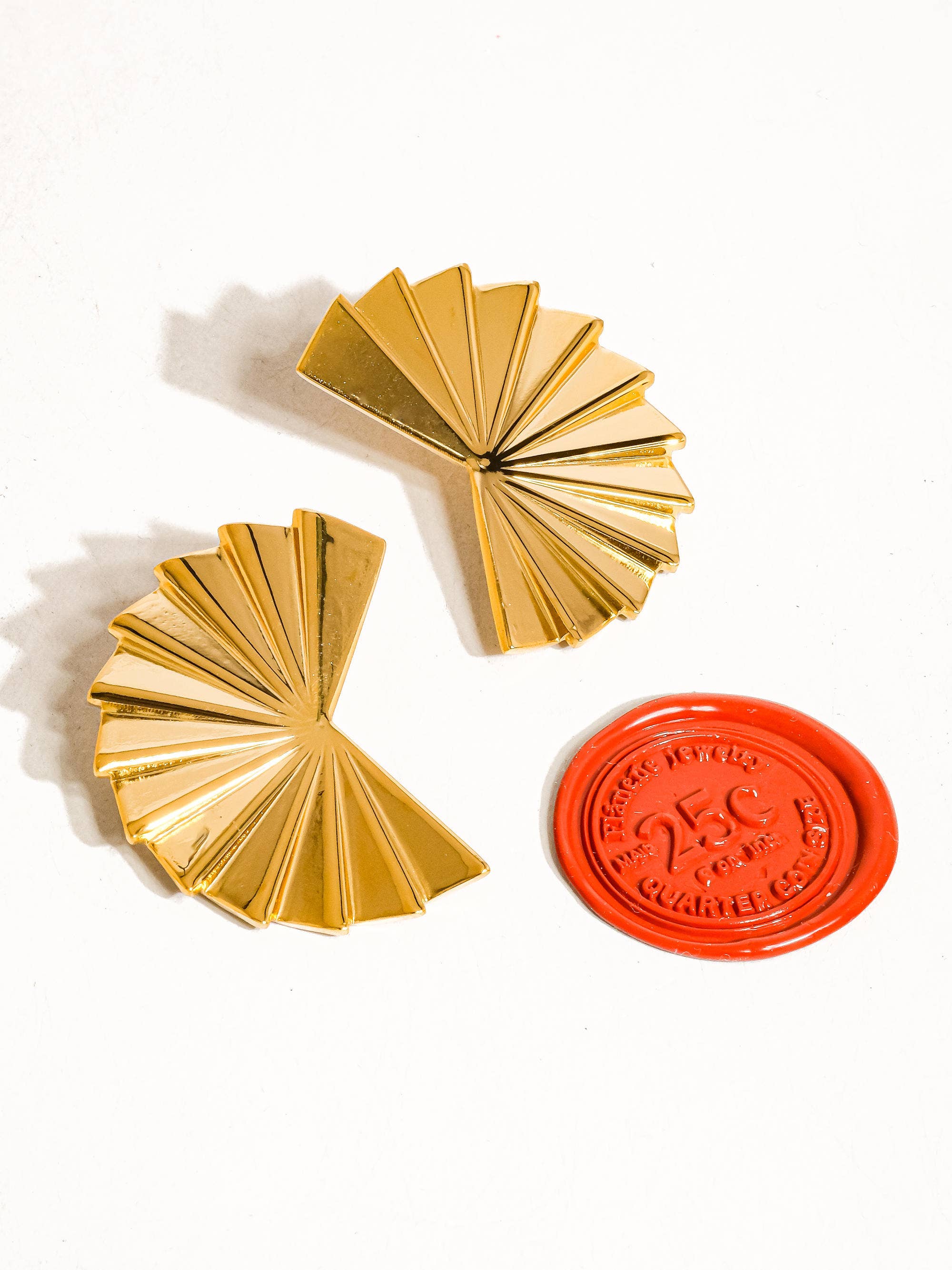 Flânerie by MAIQ - Soline 18K Gold Non-Tarnish Folded Fan Earring