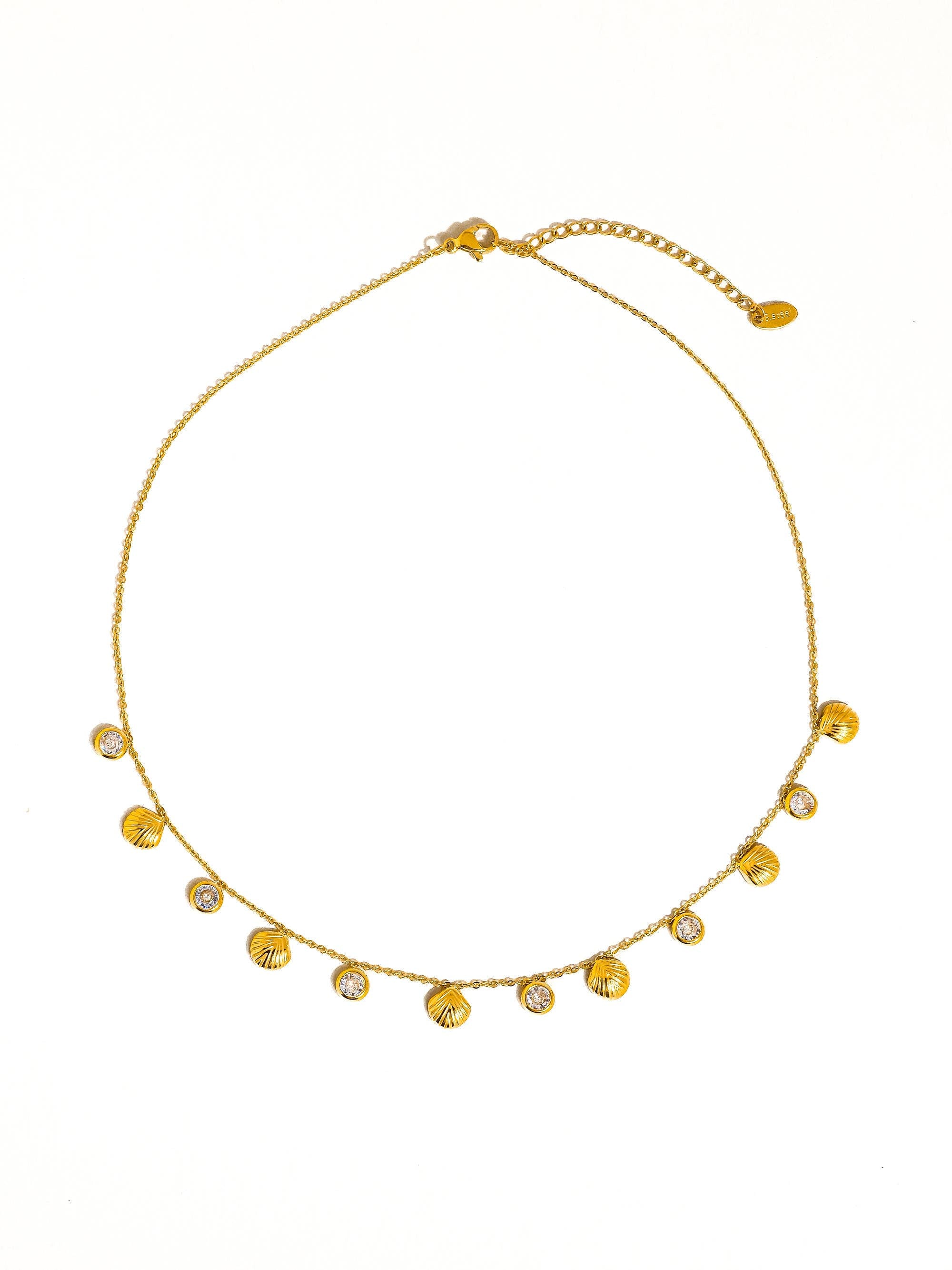 Flânerie by MAIQ - Sylvain 18K Gold Non-Tarnish CZ Shell Charm Necklace
