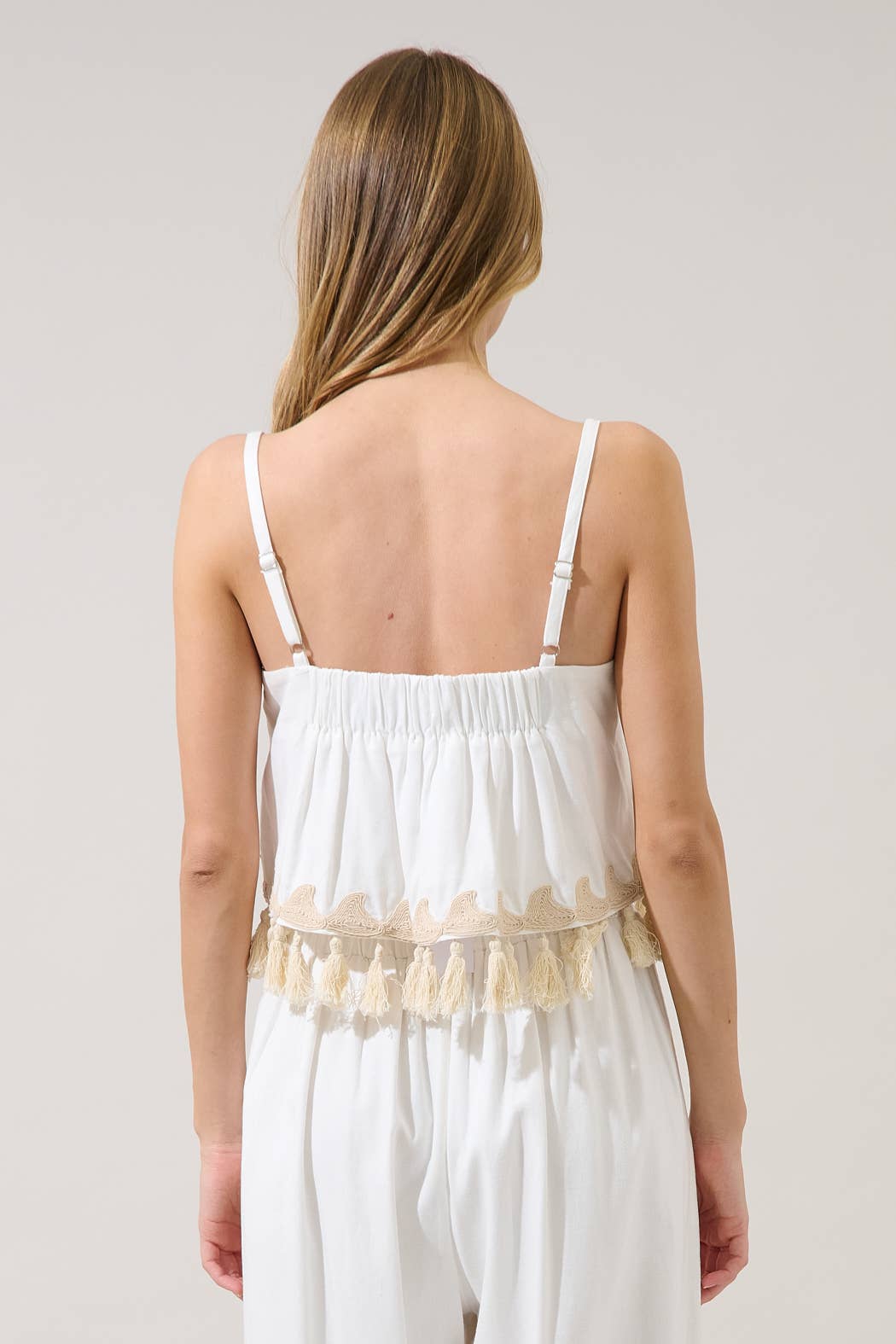 Sugarlips - Biela Palm Tassel Trim Crop Top