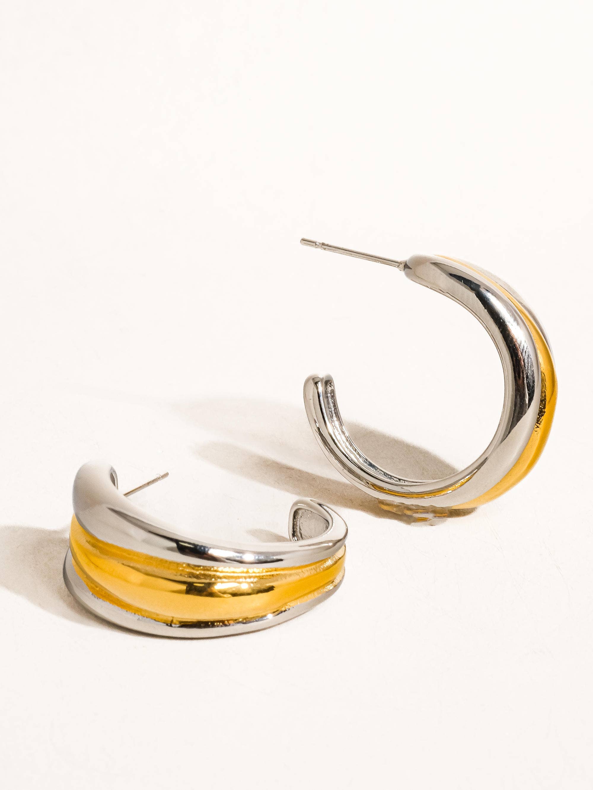 Flânerie by MAIQ - Lazare 18K Non-Tarnish Multi C Hoop Earring