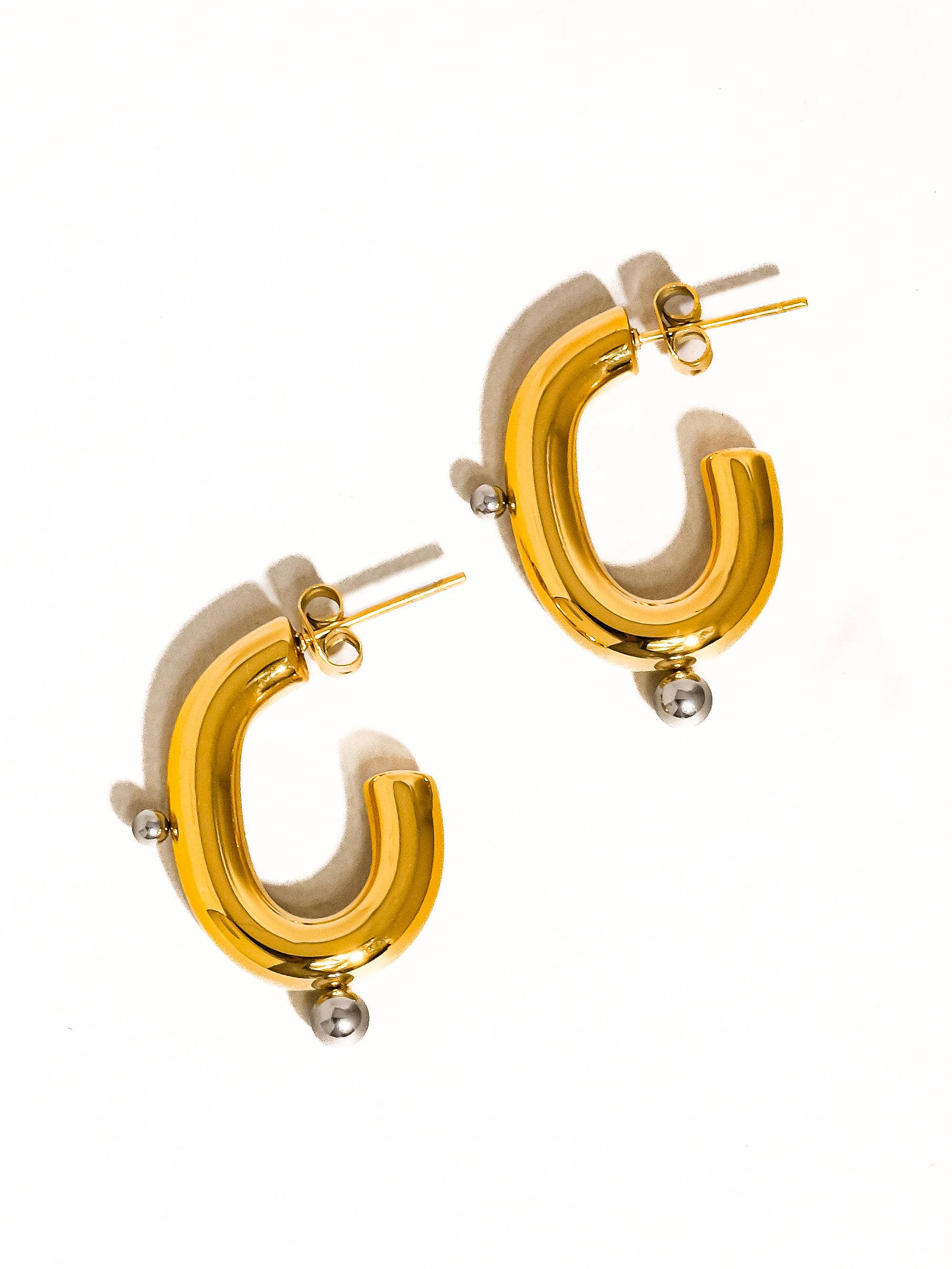 Flânerie by MAIQ - Alsace 18K Gold Non-Tarnish Two Toned C Hoop Earring