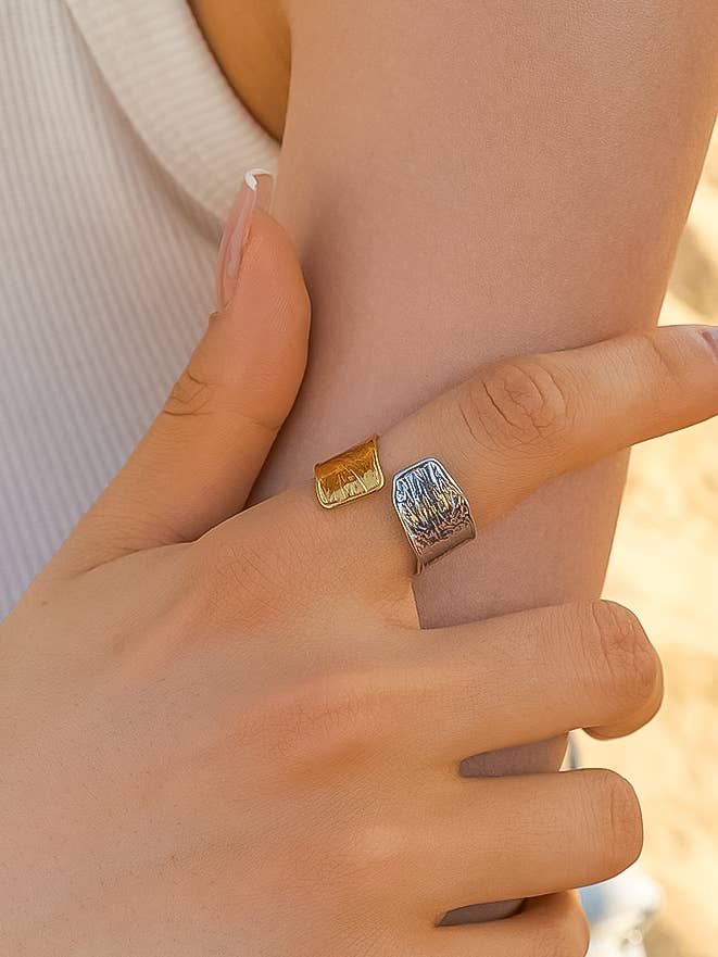 Flânerie by MAIQ - Emmy 18K Gold Non-Tarnish Textured Open Ring