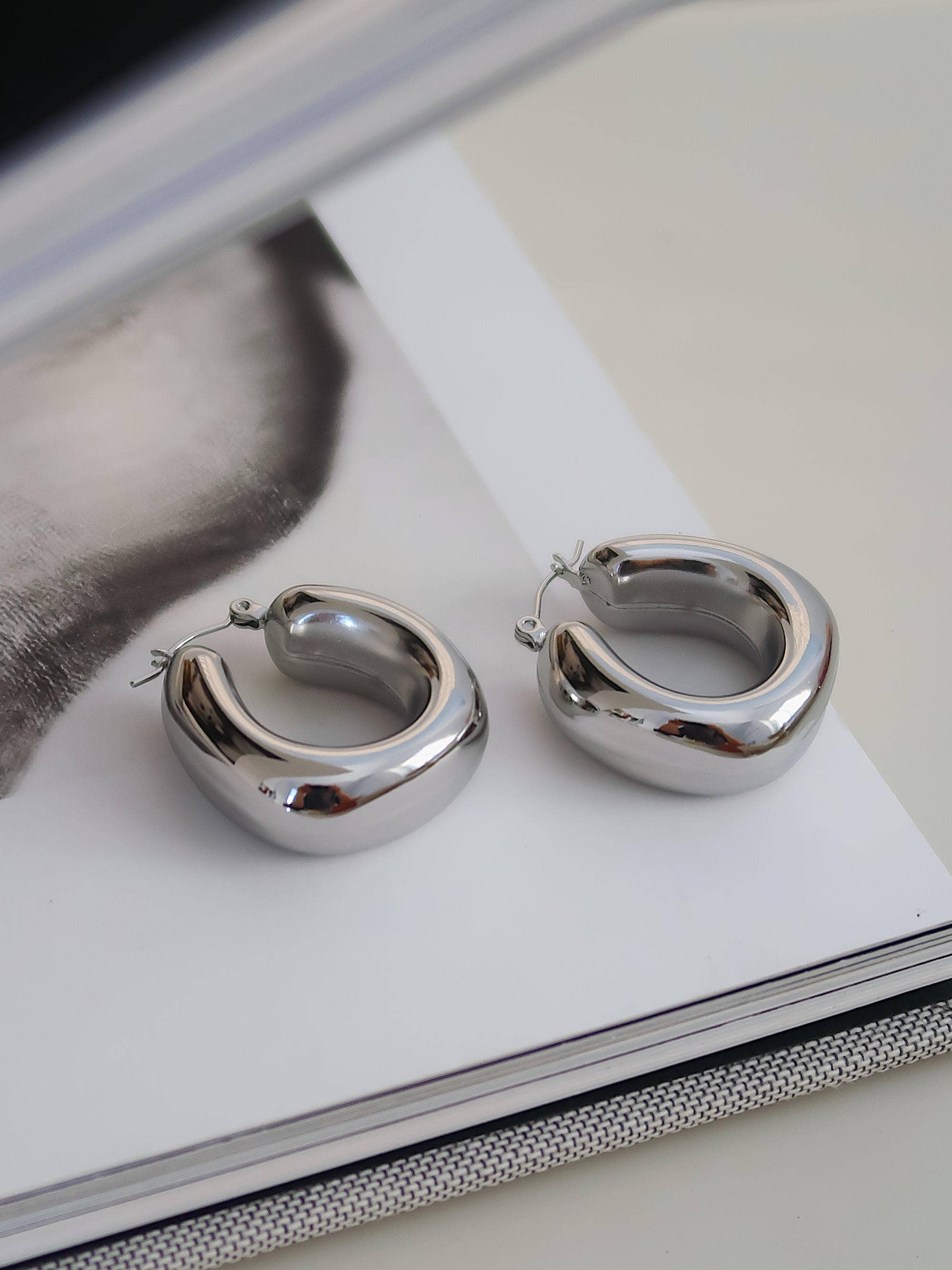 Silver Classic U Hoop Earring