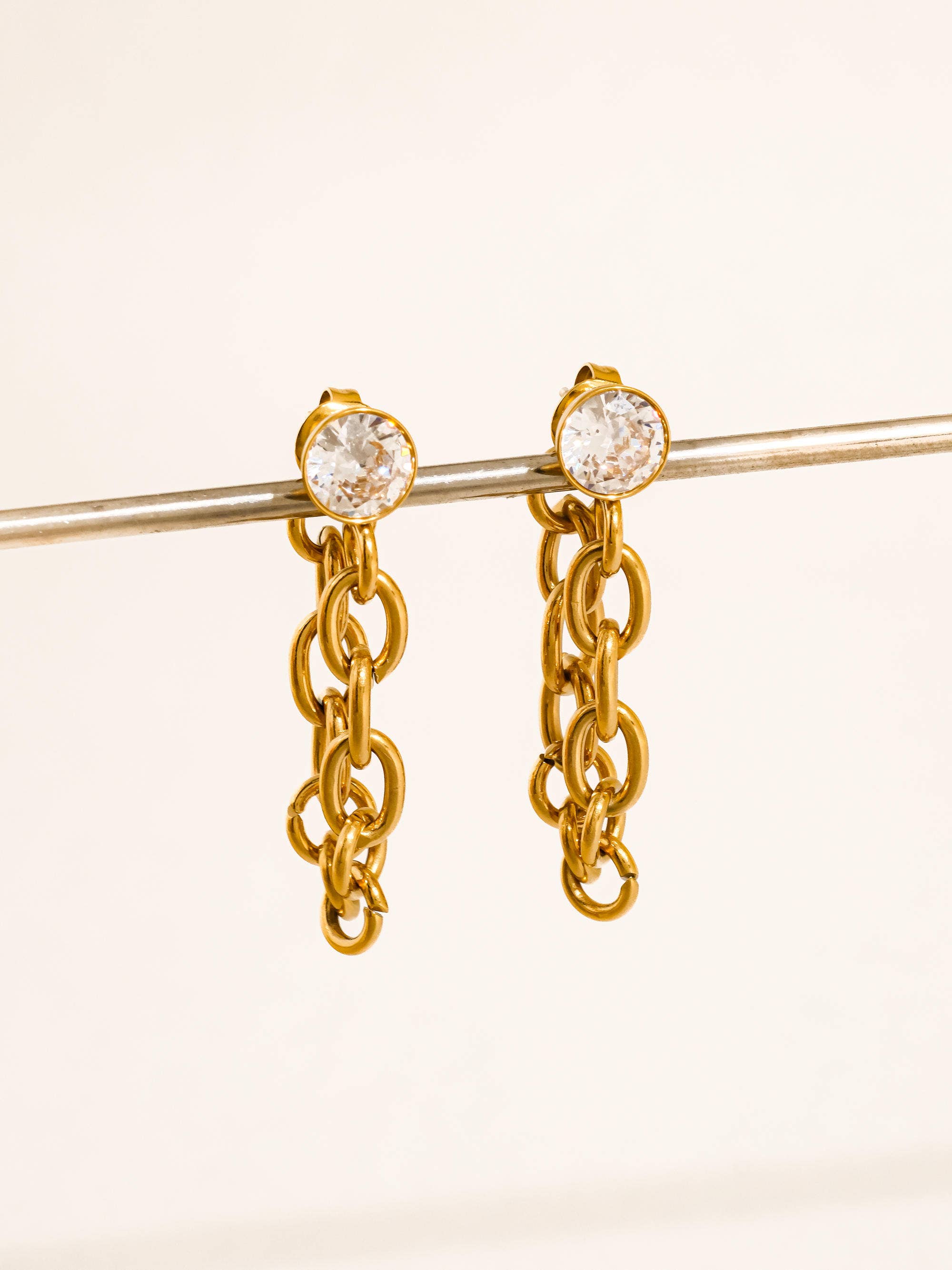 Flânerie by MAIQ - Jazlynn 18K Gold Non-Tarnish Crystal Chain Drop Earrings