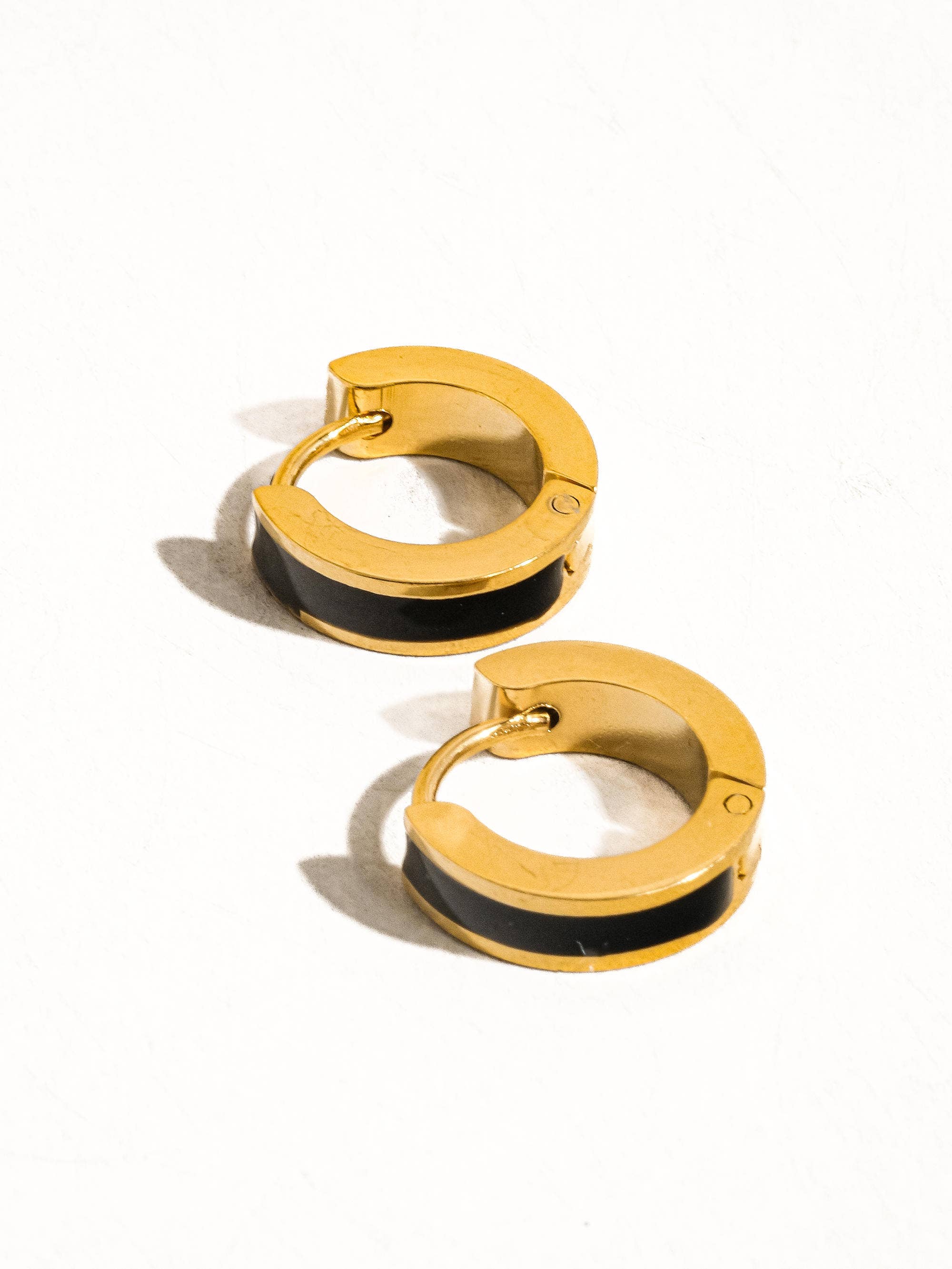 Flânerie by MAIQ - Etta 18K Non-Tarnish Colored Hoop Earring