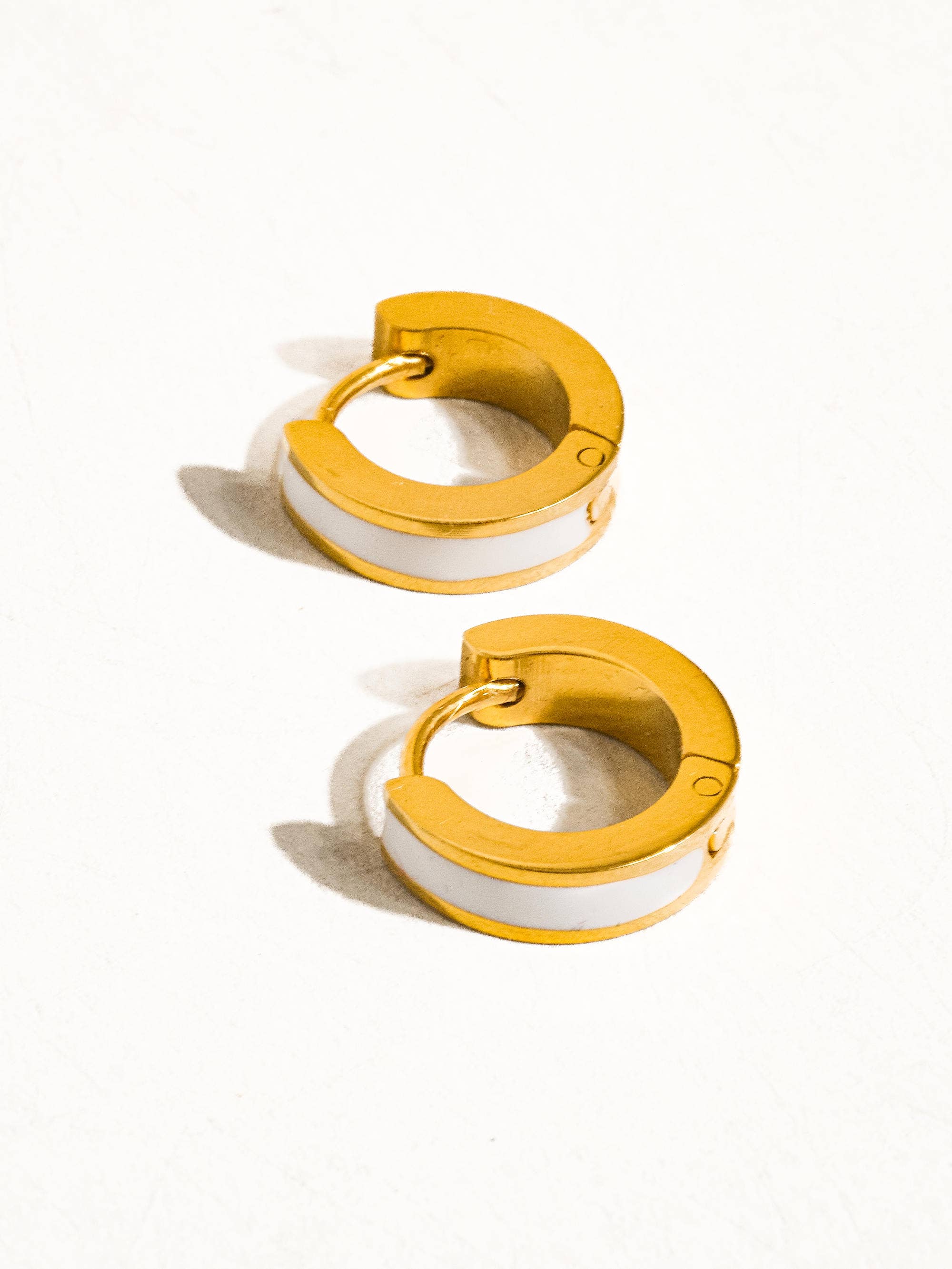 Flânerie by MAIQ - Etta 18K Non-Tarnish Colored Hoop Earring