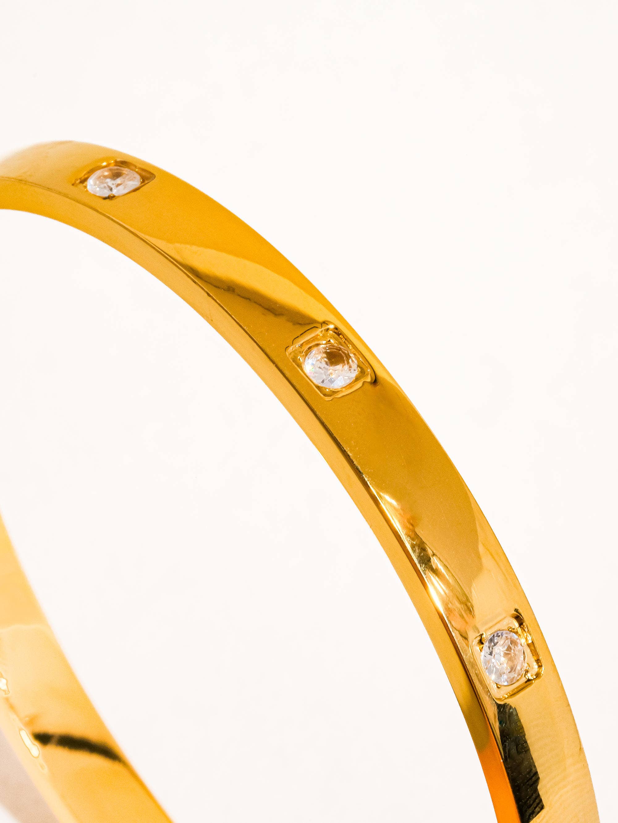 Flânerie by MAIQ - Neil 18K Gold Non-Tarnish Classic CZ Bangle