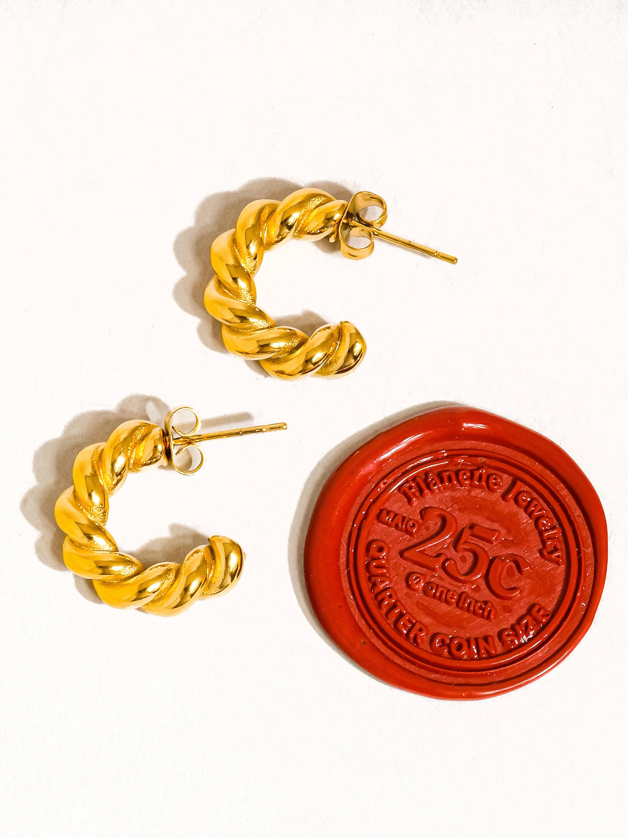 Flânerie by MAIQ - Brume 18K Gold Non-Tarnish Braided C Hoop Earring