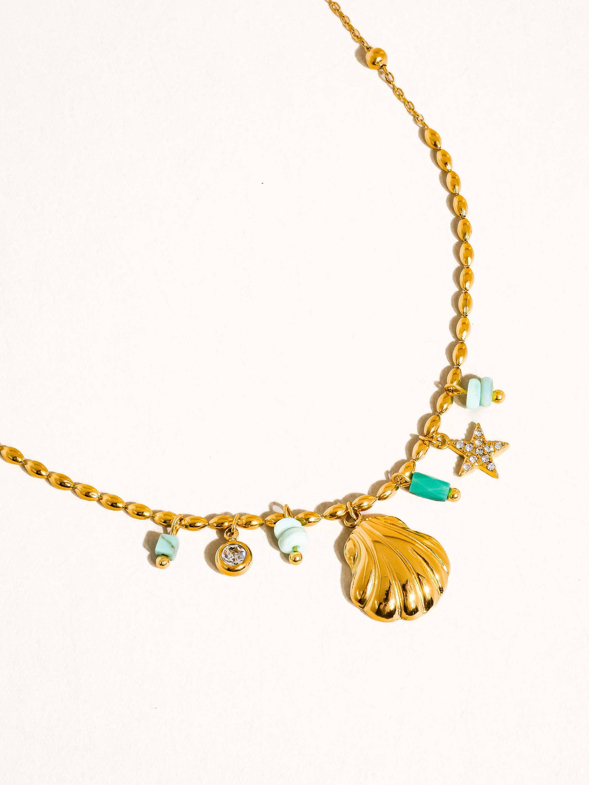 Flânerie by MAIQ - Sumner 18K Non-Tarnish Shell and Star Necklace