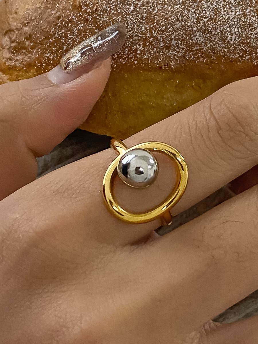 Flânerie by MAIQ - Sibylle 18K Gold Non-Tarnish Two Tone Round Ring