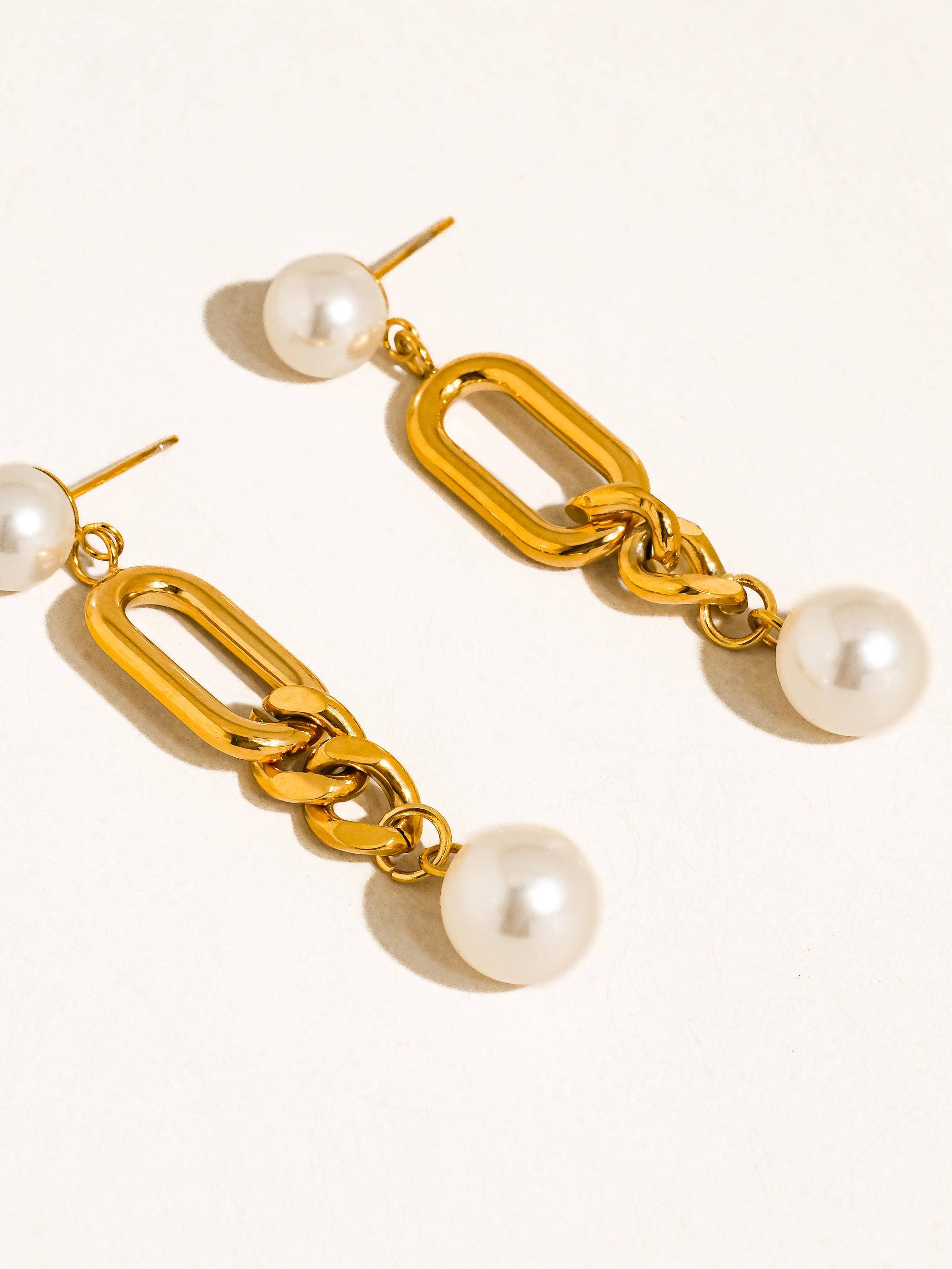 Flânerie by MAIQ - Lyrisme 18K Gold Non-Tarnish Pearl Drop Chain Earrings