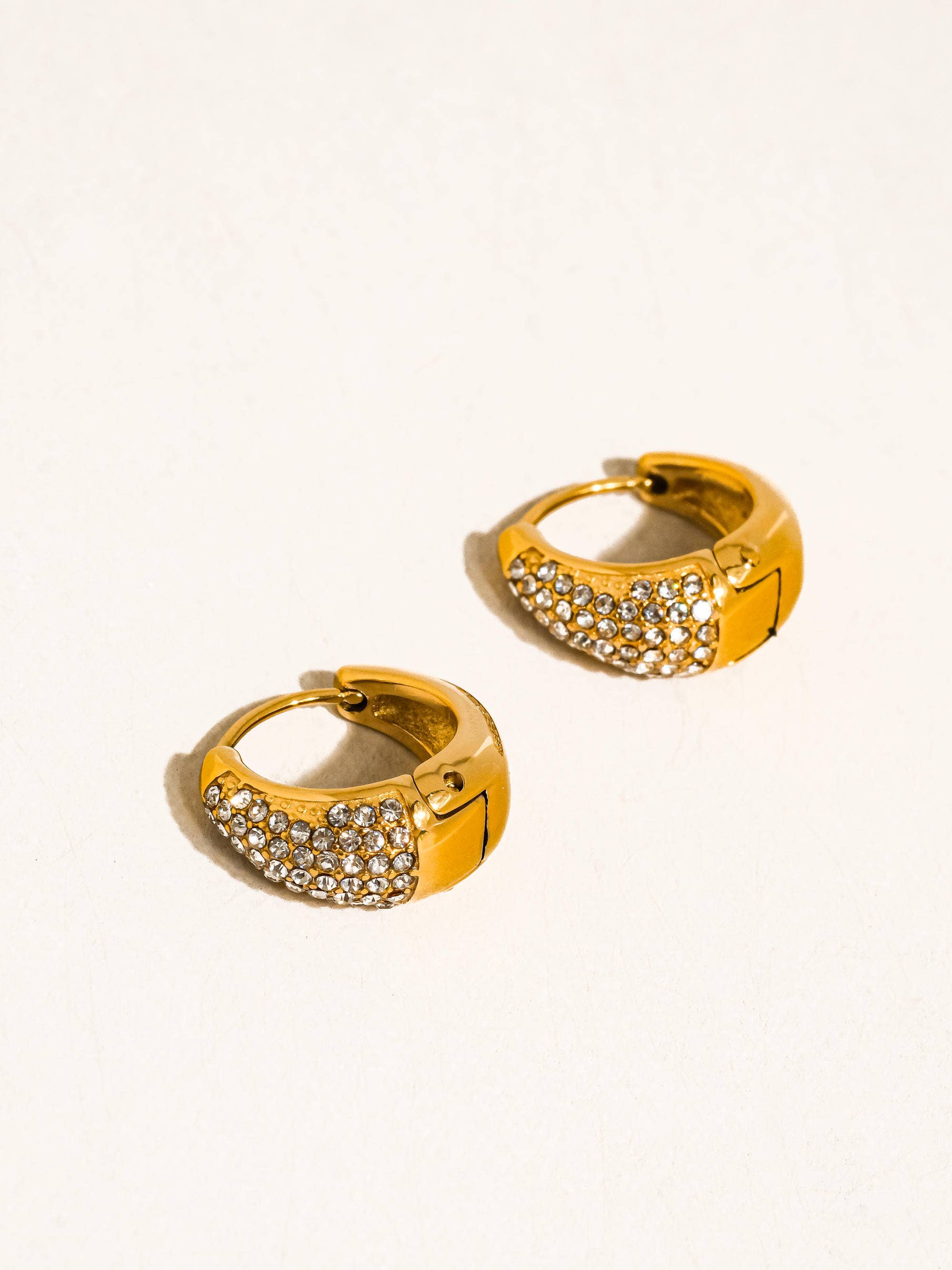 Flânerie by MAIQ - Aurven 18K Gold Non-Tarnish Crystal Teardrop Hoop Earrings