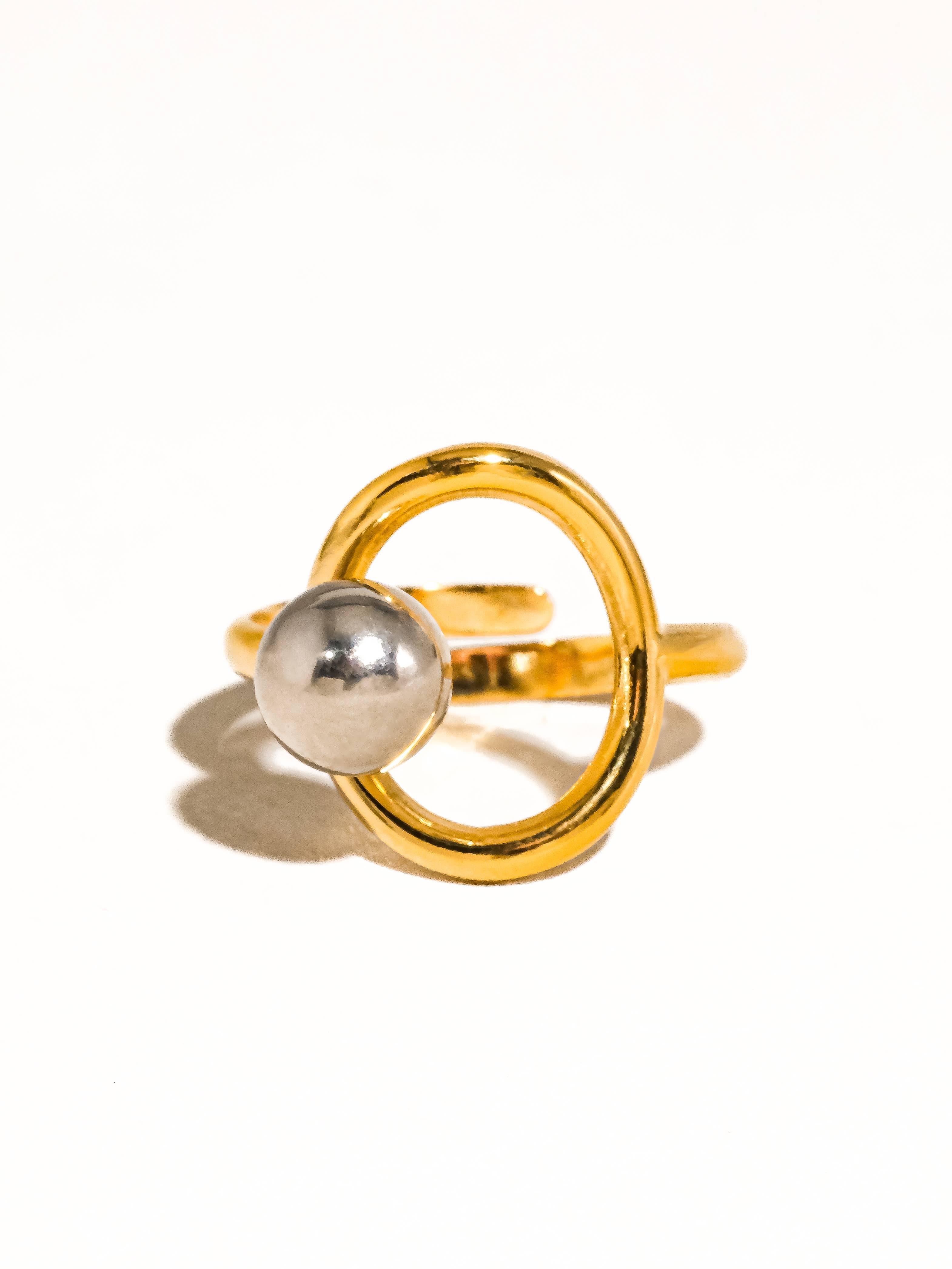 Flânerie by MAIQ - Sibylle 18K Gold Non-Tarnish Two Tone Round Ring